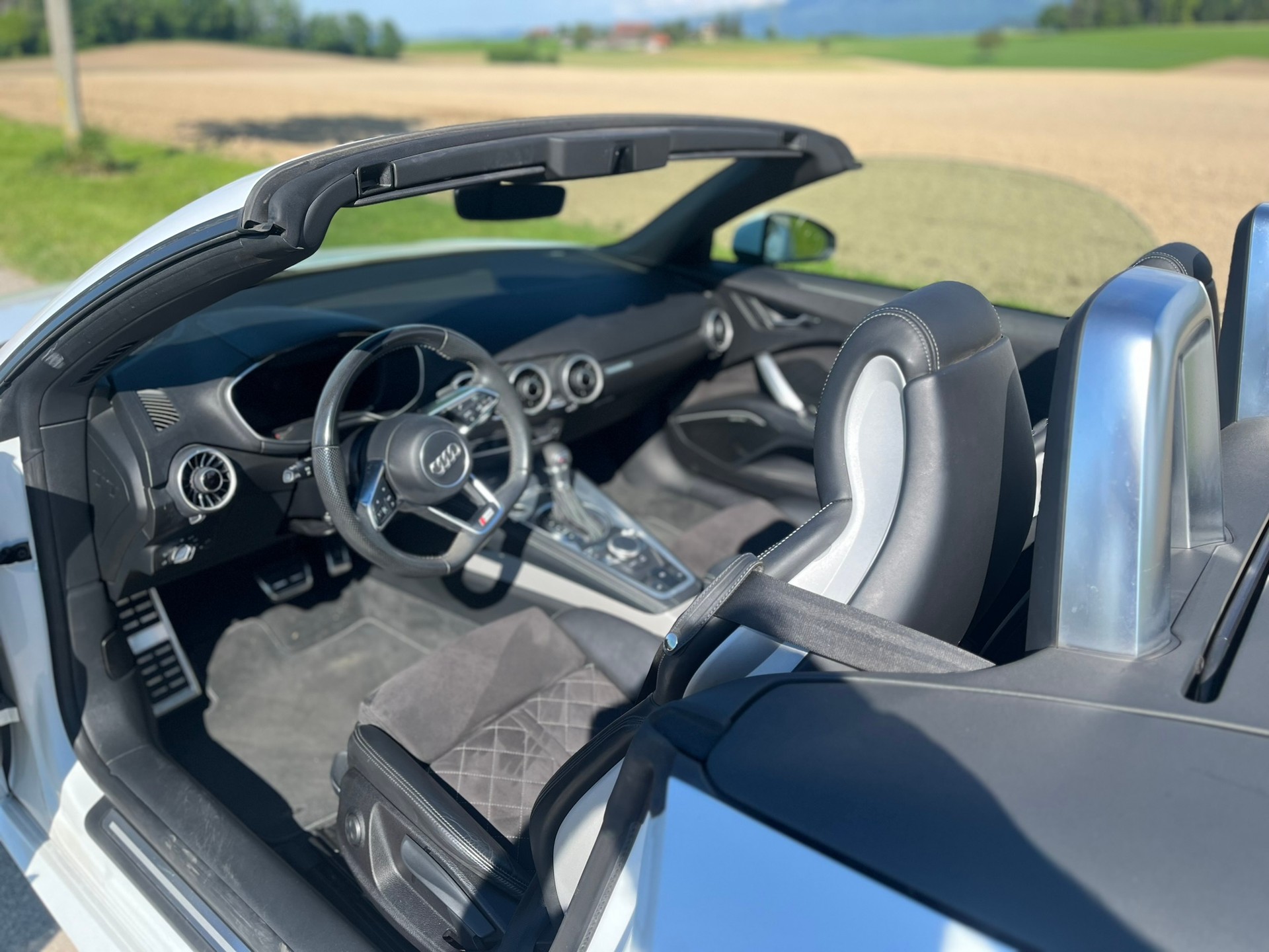 AUDI 2.0 TFSI quattro S-Tronic-image-4