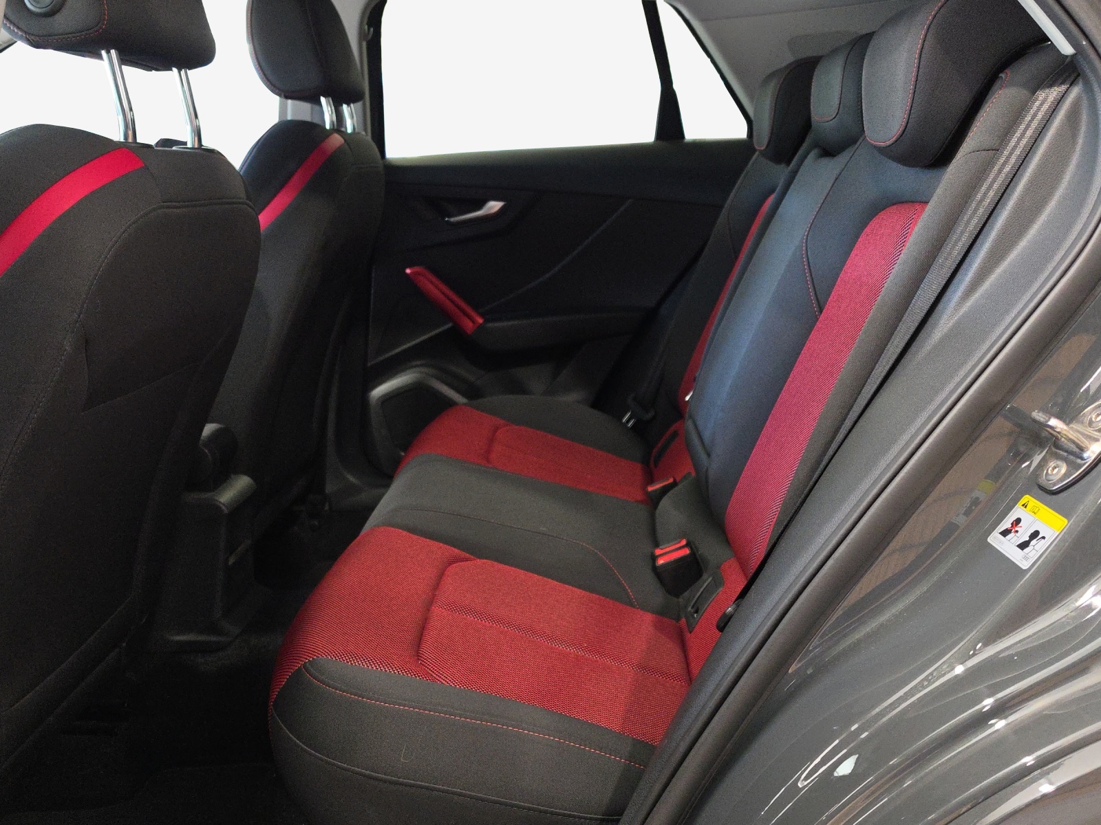 AUDI Q2 2.0 TDI sport quattro S-tronic-image-11