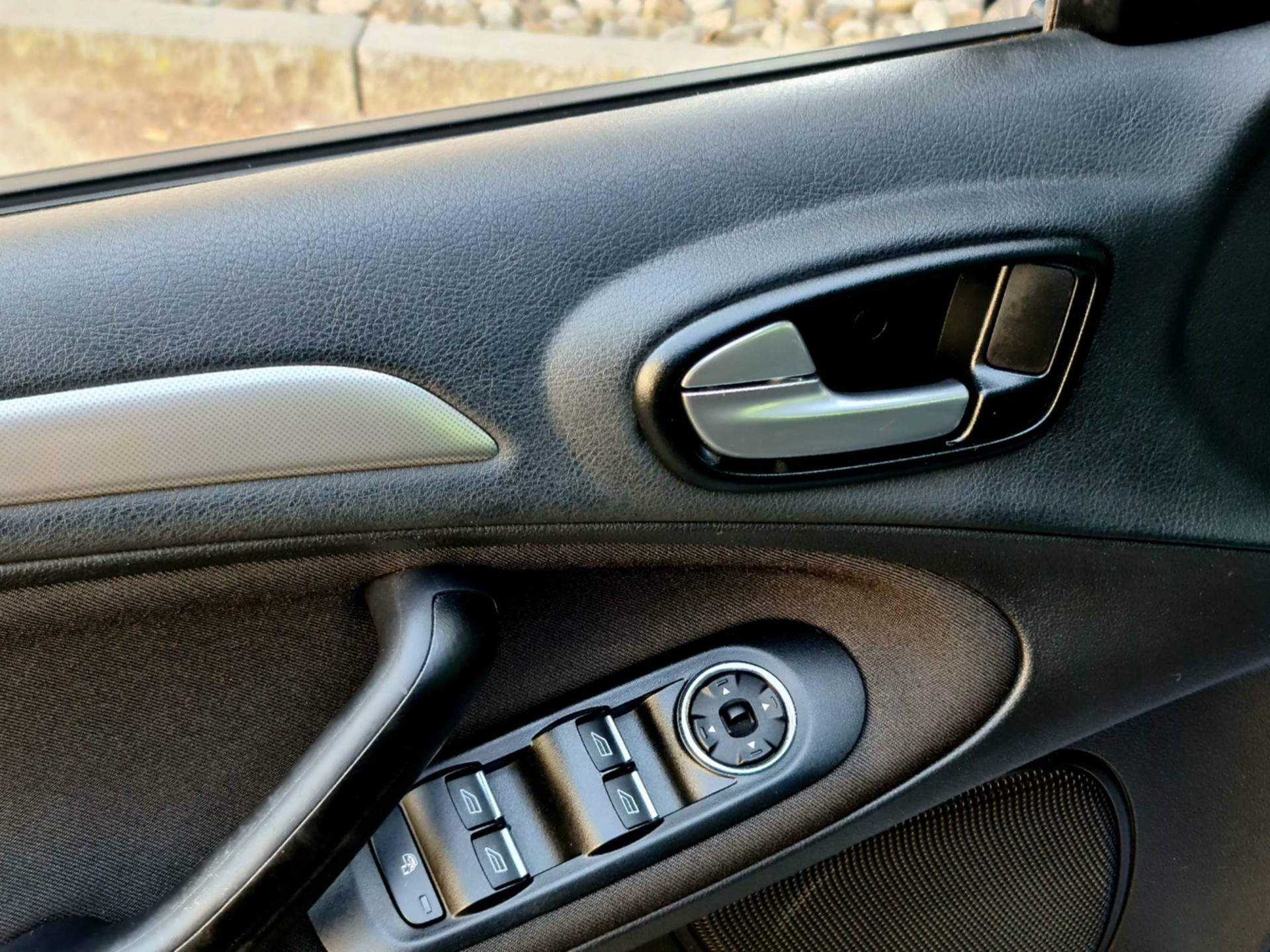 FORD S-Max 1.6 SCTi Titanium-image-19