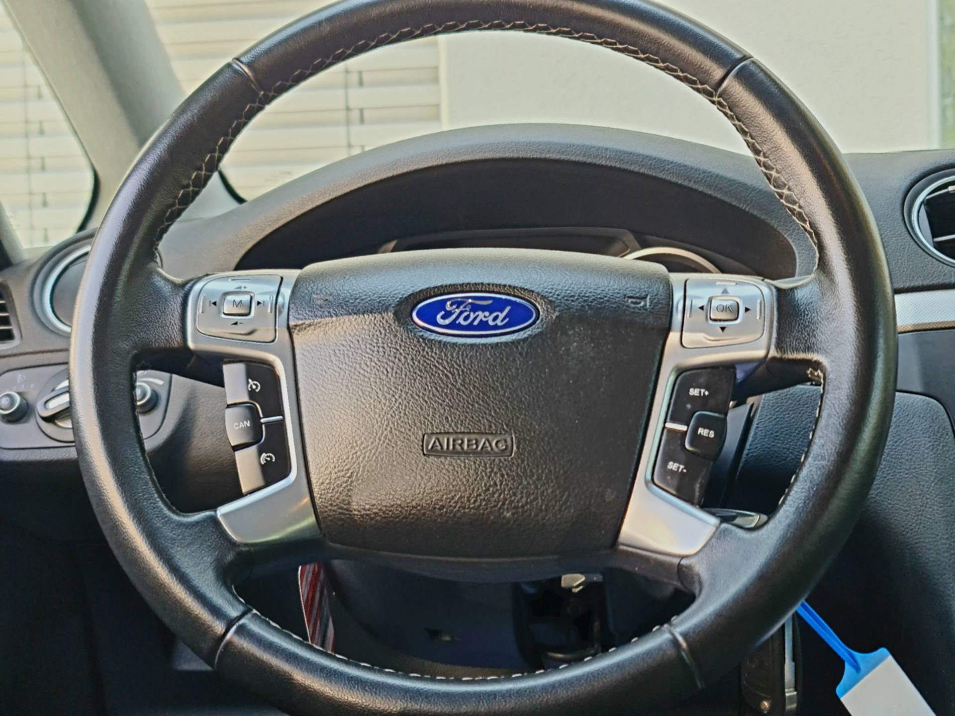FORD S-Max 1.6 SCTi Titanium-image-17