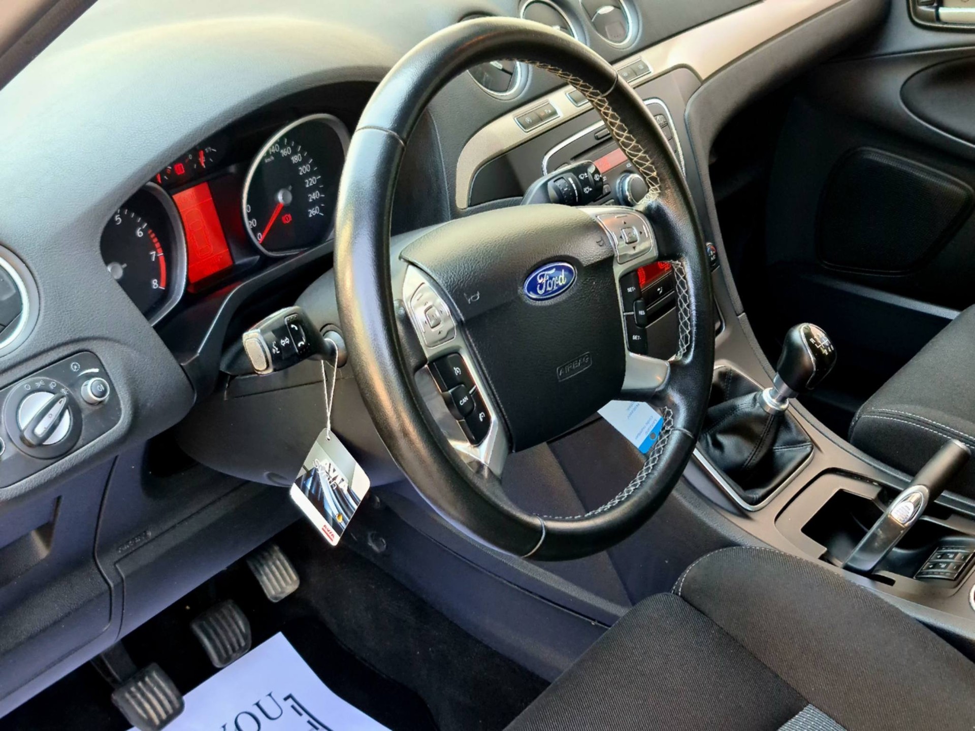 FORD S-Max 1.6 SCTi Titanium-image-15