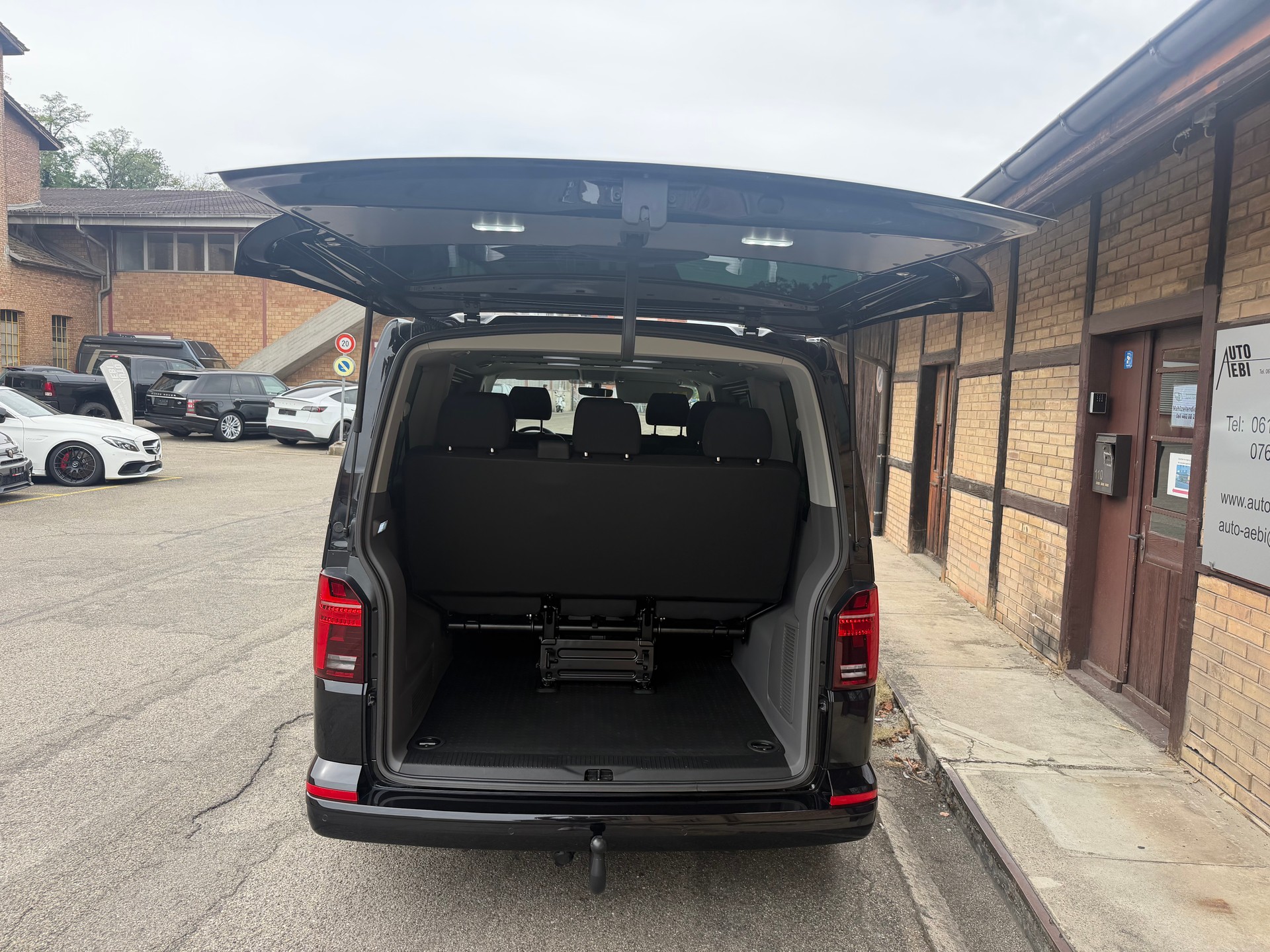 VW T6.1 Caravelle 2.0 TDI Trendline Liberty DSG-image-12