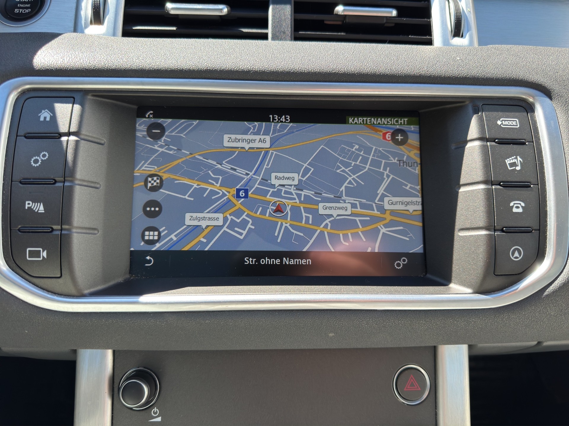 LAND ROVER Range Rover Evoque 2.0 TD4 Advantage-image-13