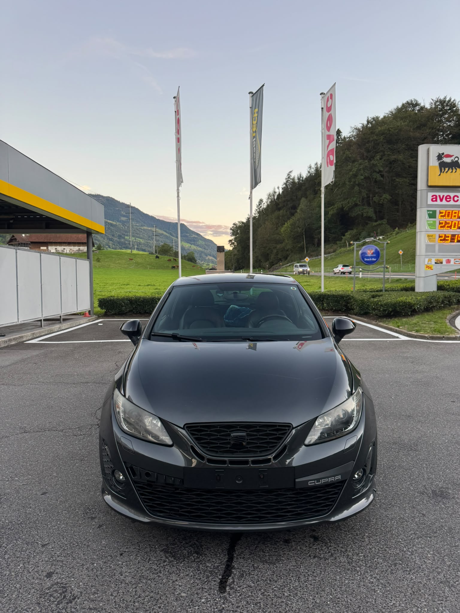 SEAT Ibiza SC 1.4 TSI Cupra DSG-showroom-element-1