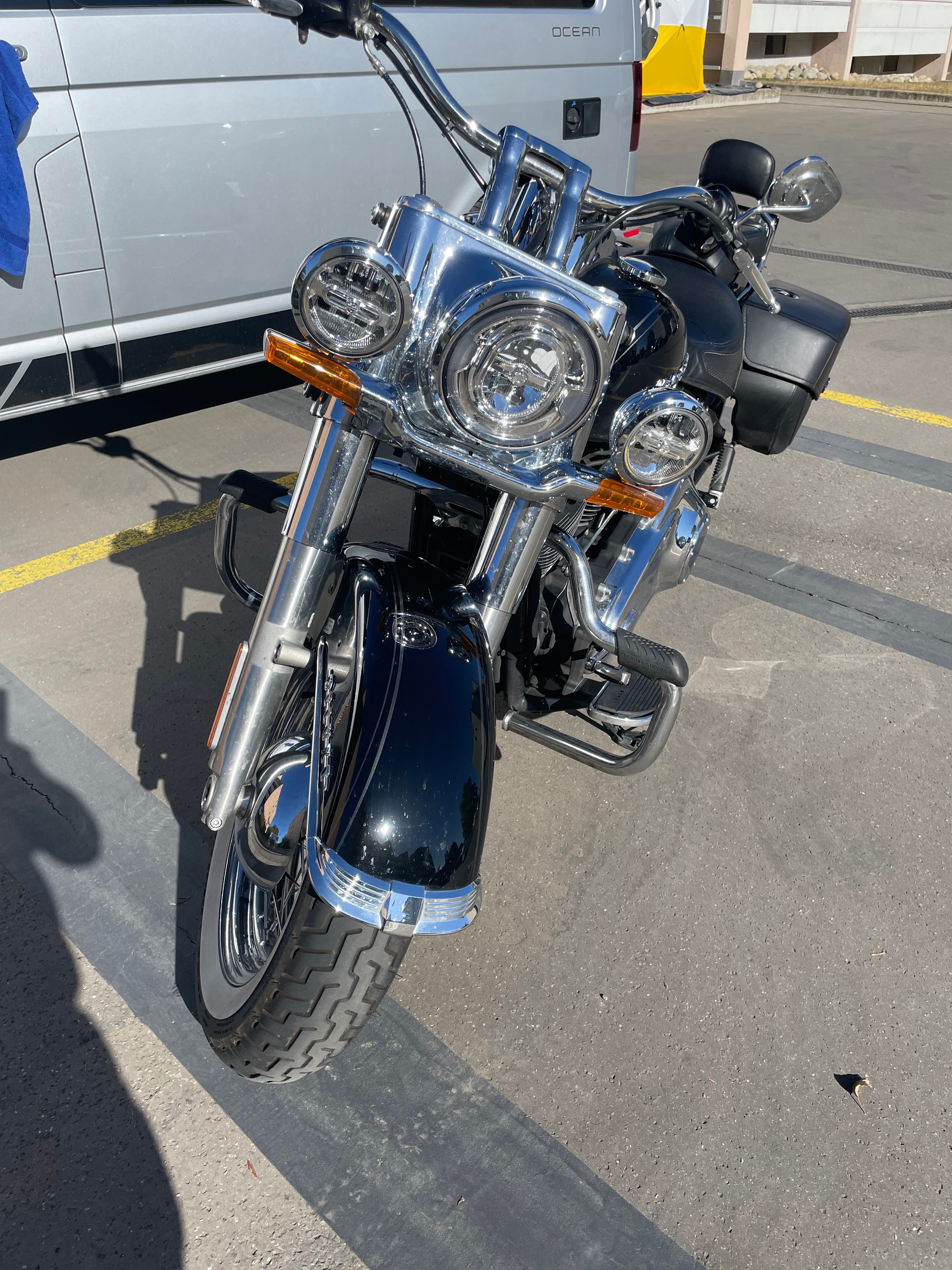 HARLEY-DAVIDSON FLDE Deluxe 107 ABS-image-2