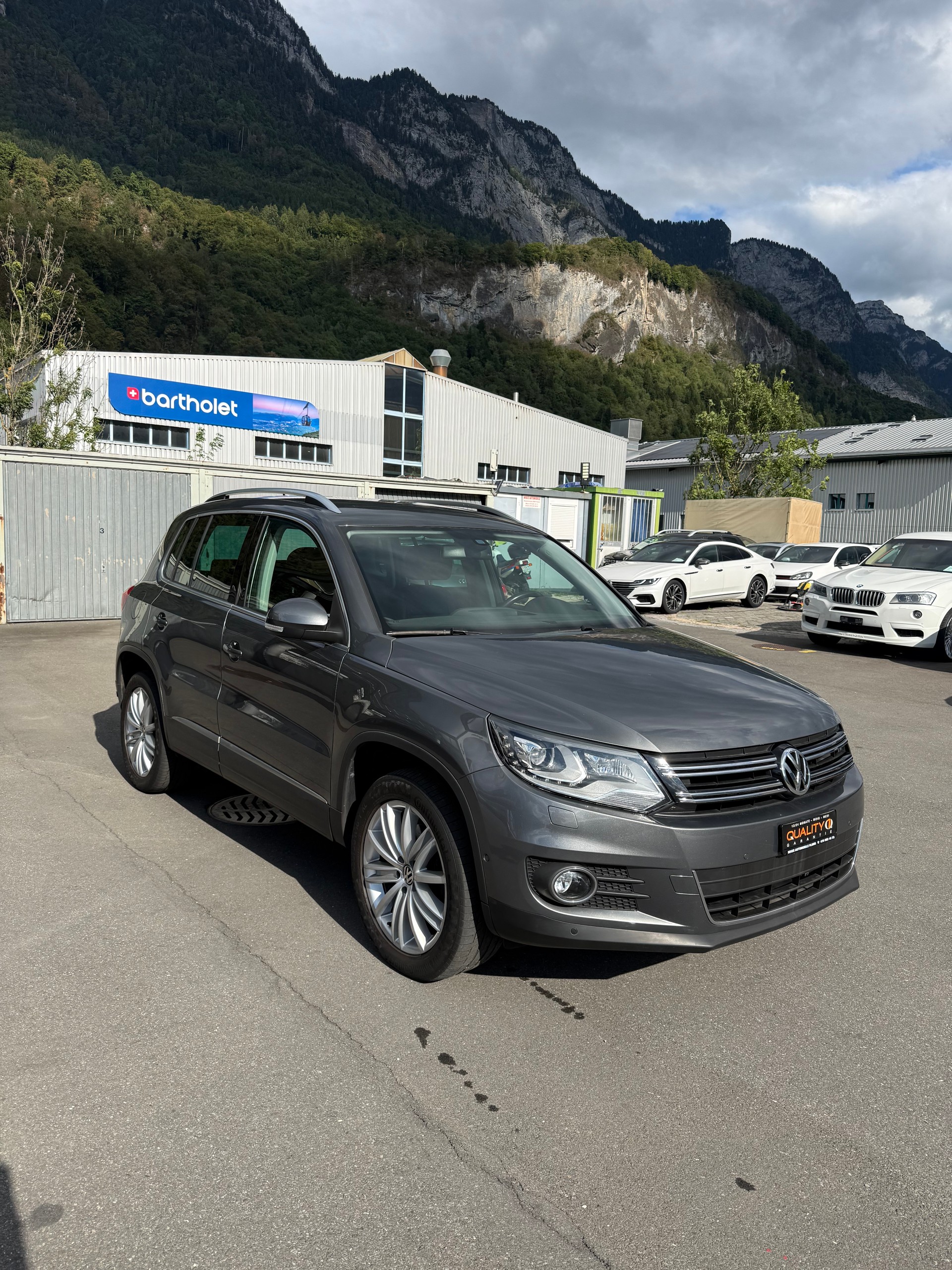 VW Tiguan 2.0 TSI Design 4Motion DSG-showroom-element-3