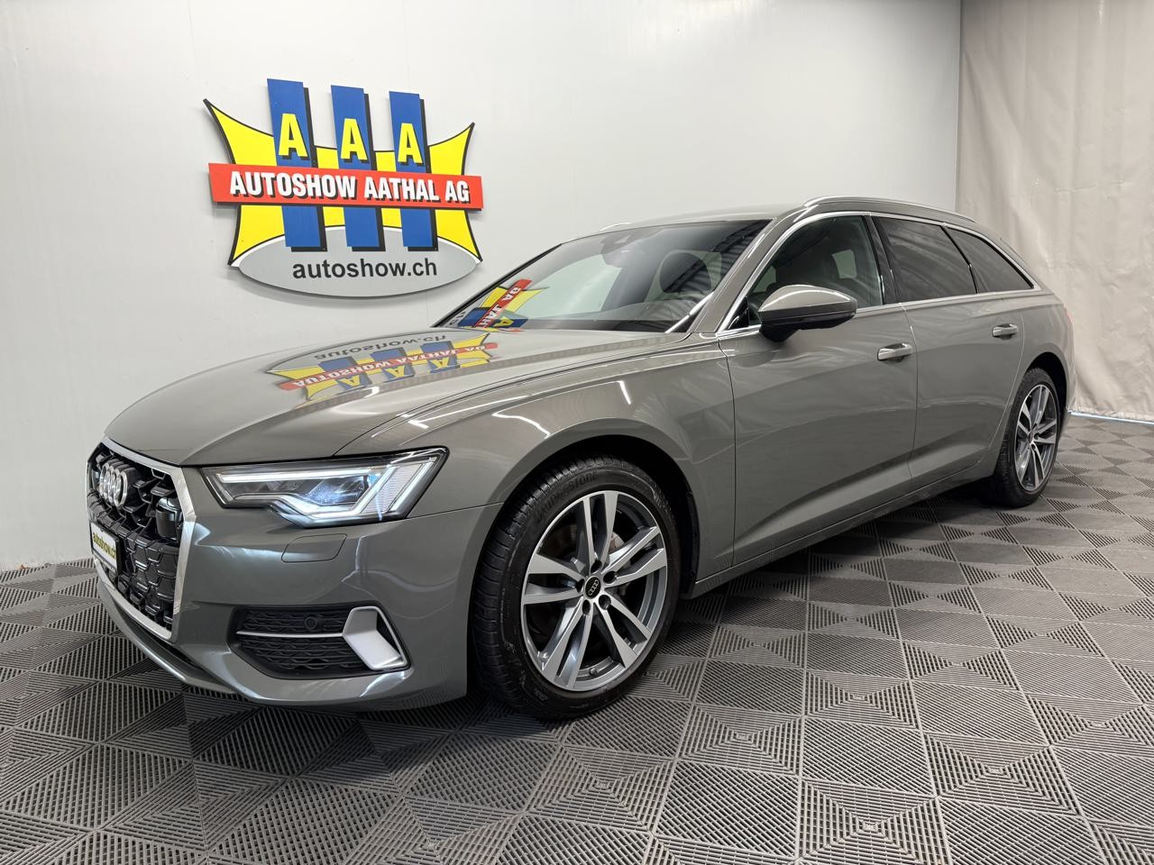 AUDI A6 Avant 40 TDI S line quattro S-tronic