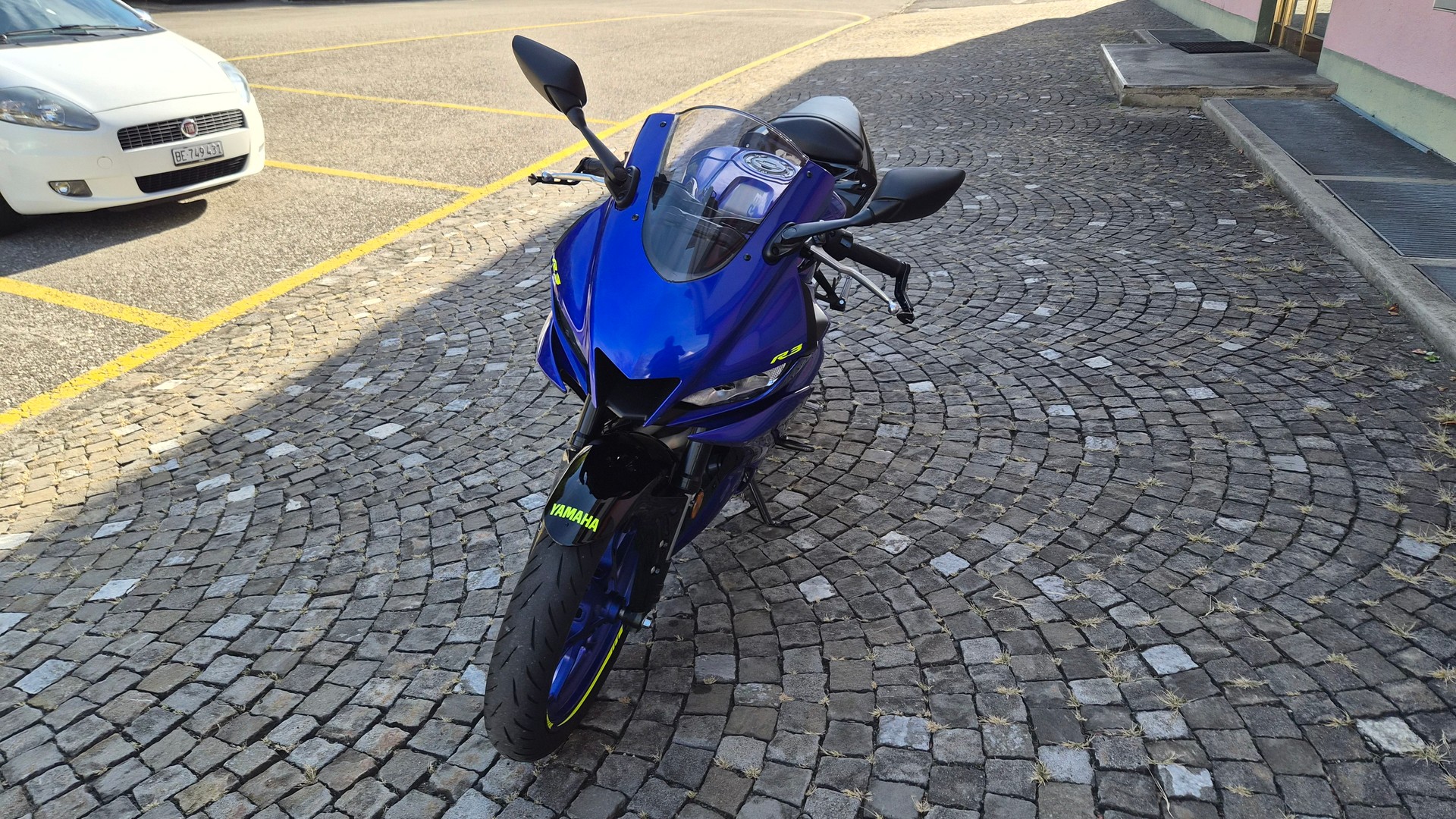 YAMAHA YZF-R3 ABS-image-10