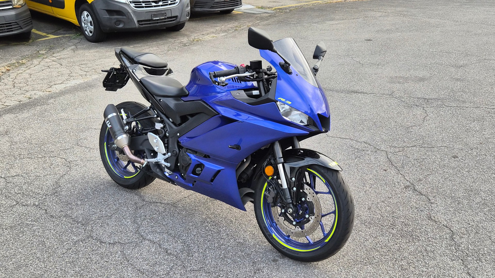 YAMAHA YZF-R3 ABS-image-1