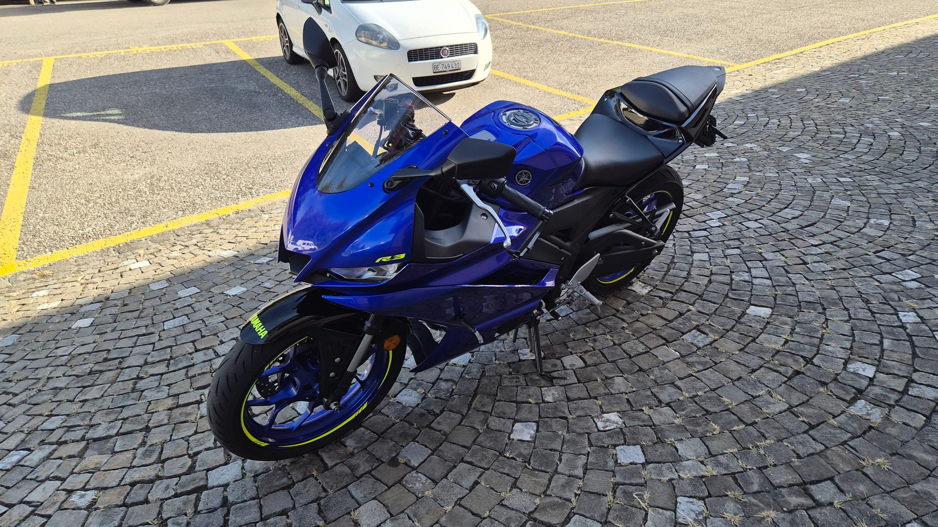 YAMAHA YZF-R3 ABS-image-7