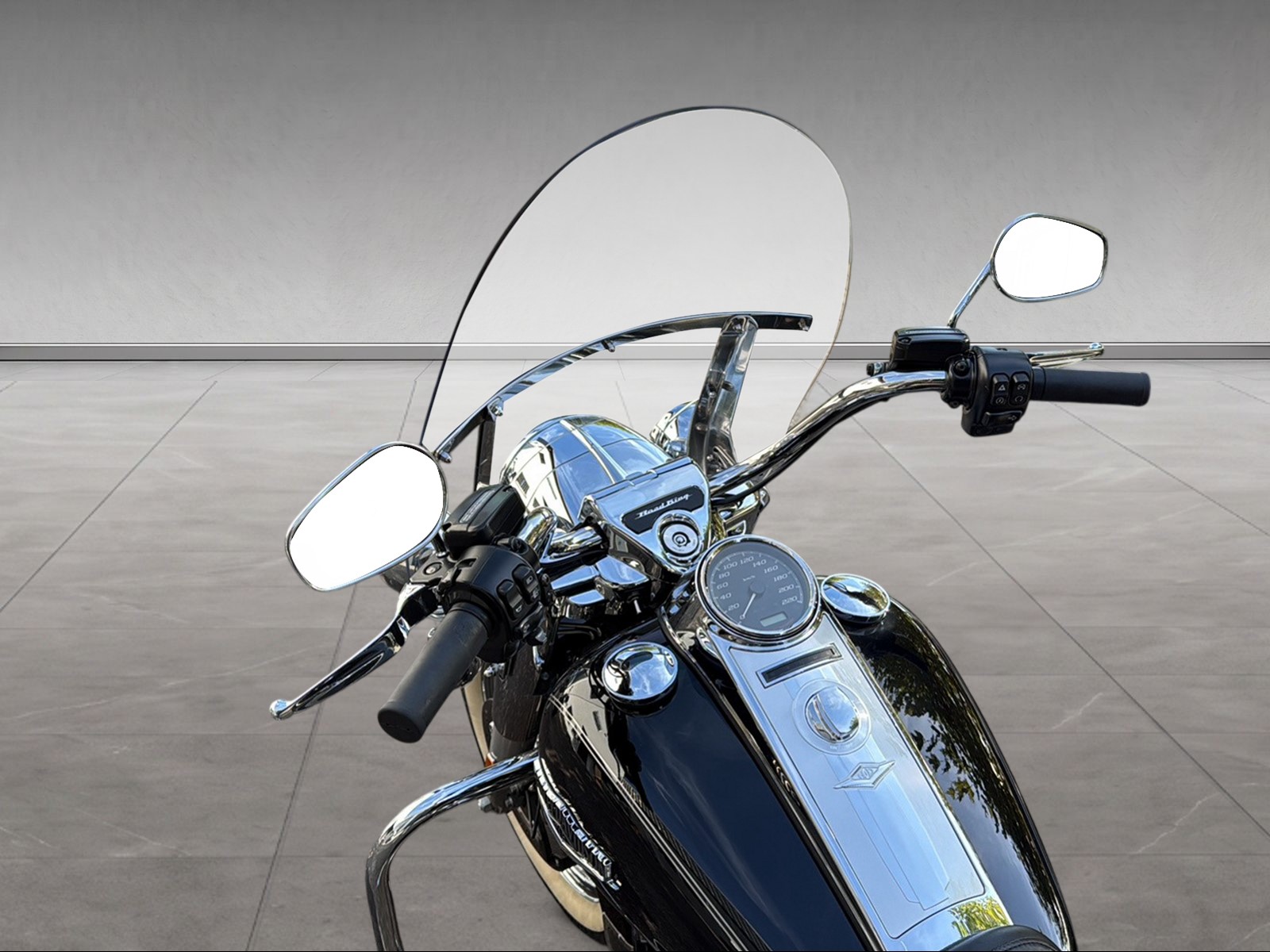 HARLEY-DAVIDSON FLHRC Road King Classic 107 ABS-image-3