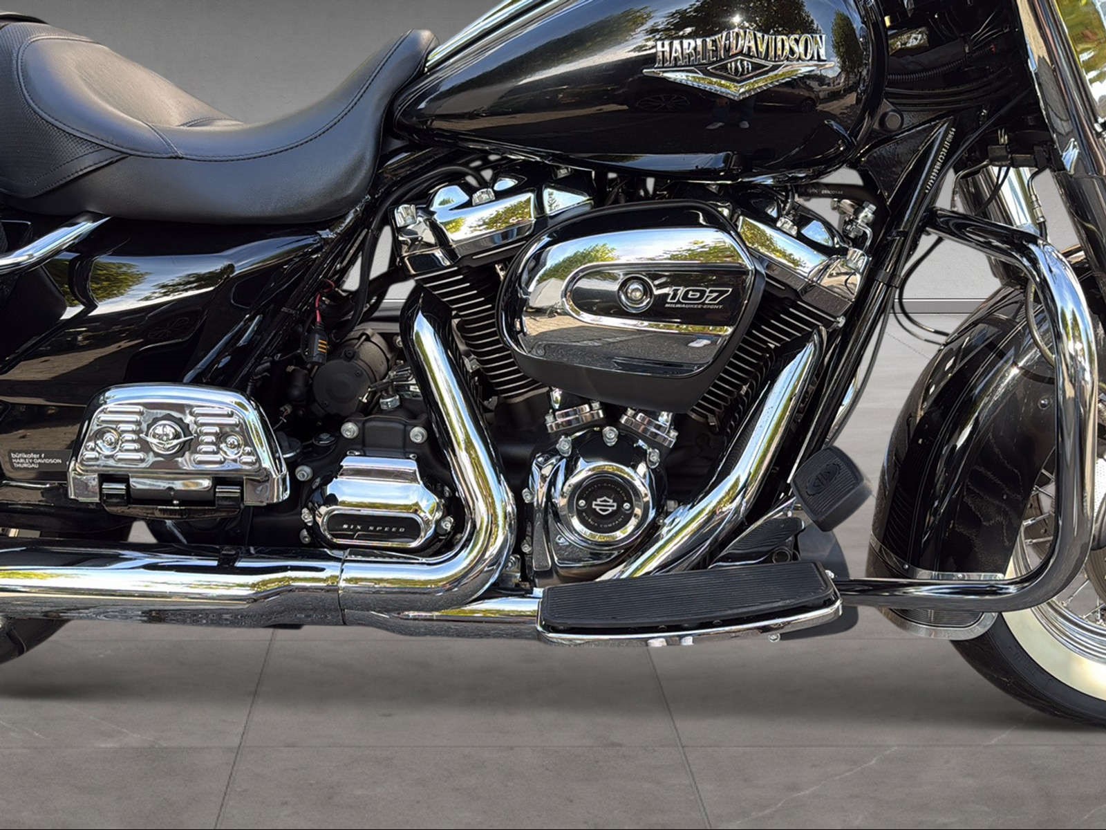HARLEY-DAVIDSON FLHRC Road King Classic 107 ABS-image-4