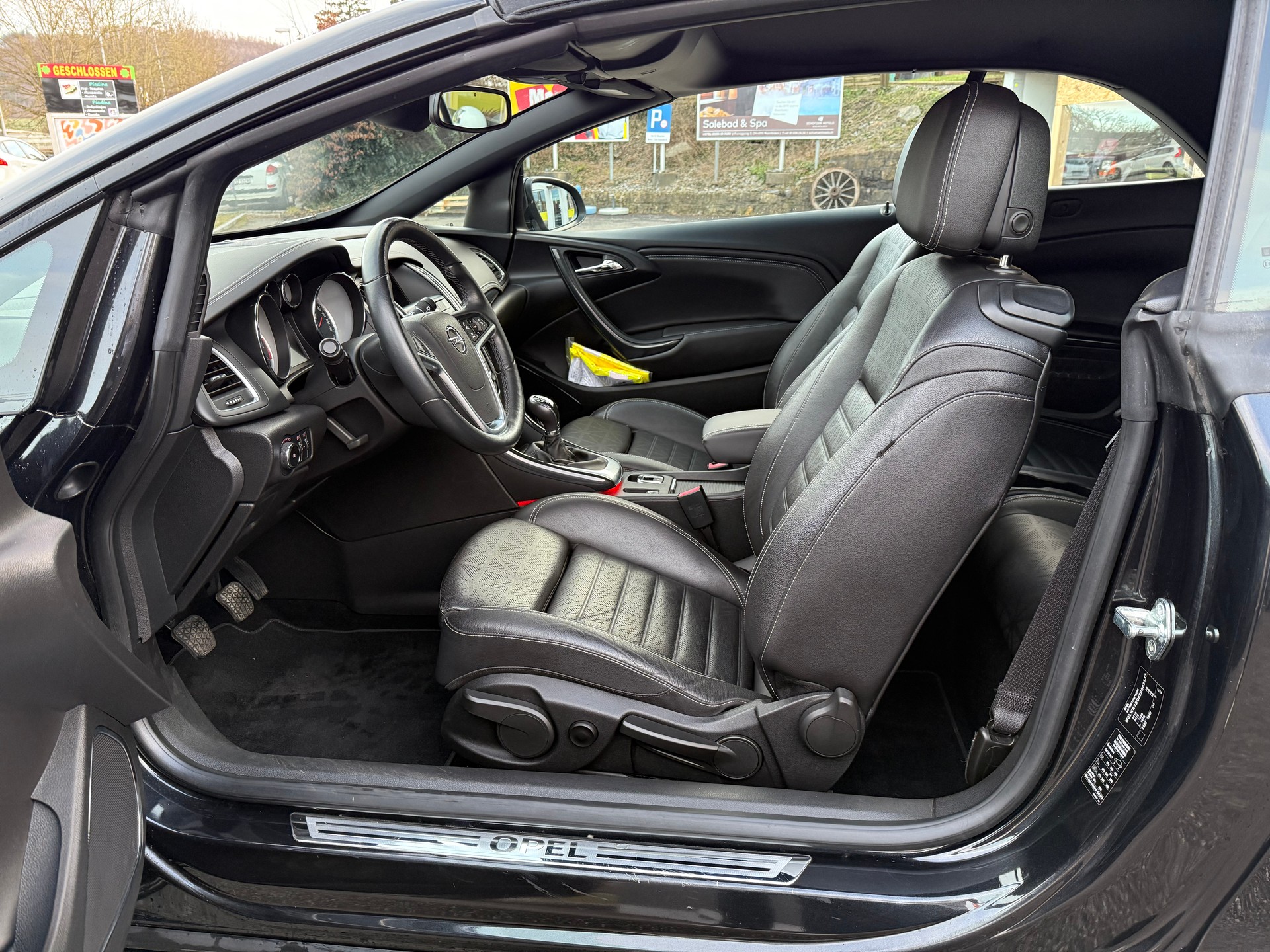 OPEL Cascada 1.4i 16V Turbo Cosmo-image-16