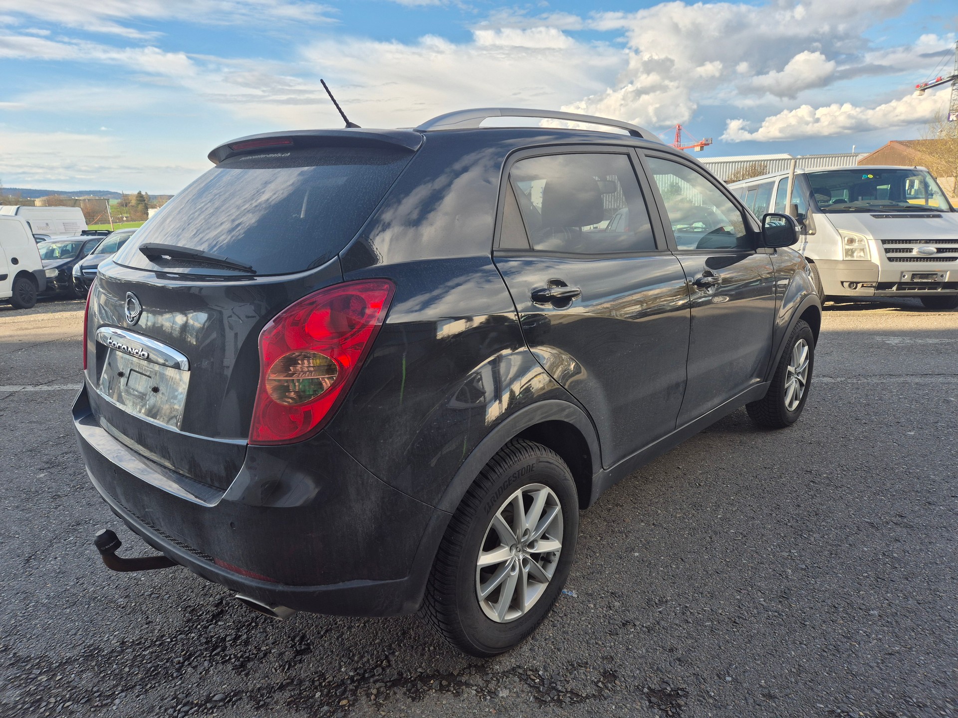 KGM-SsangYong Korando 2.0 e-XDI Sapphire 4WD Automatic-image-5
