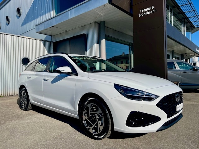 HYUNDAI i30 Wagon 1.5 T-GDi Amplia 48V MH DCT-showroom-element-2