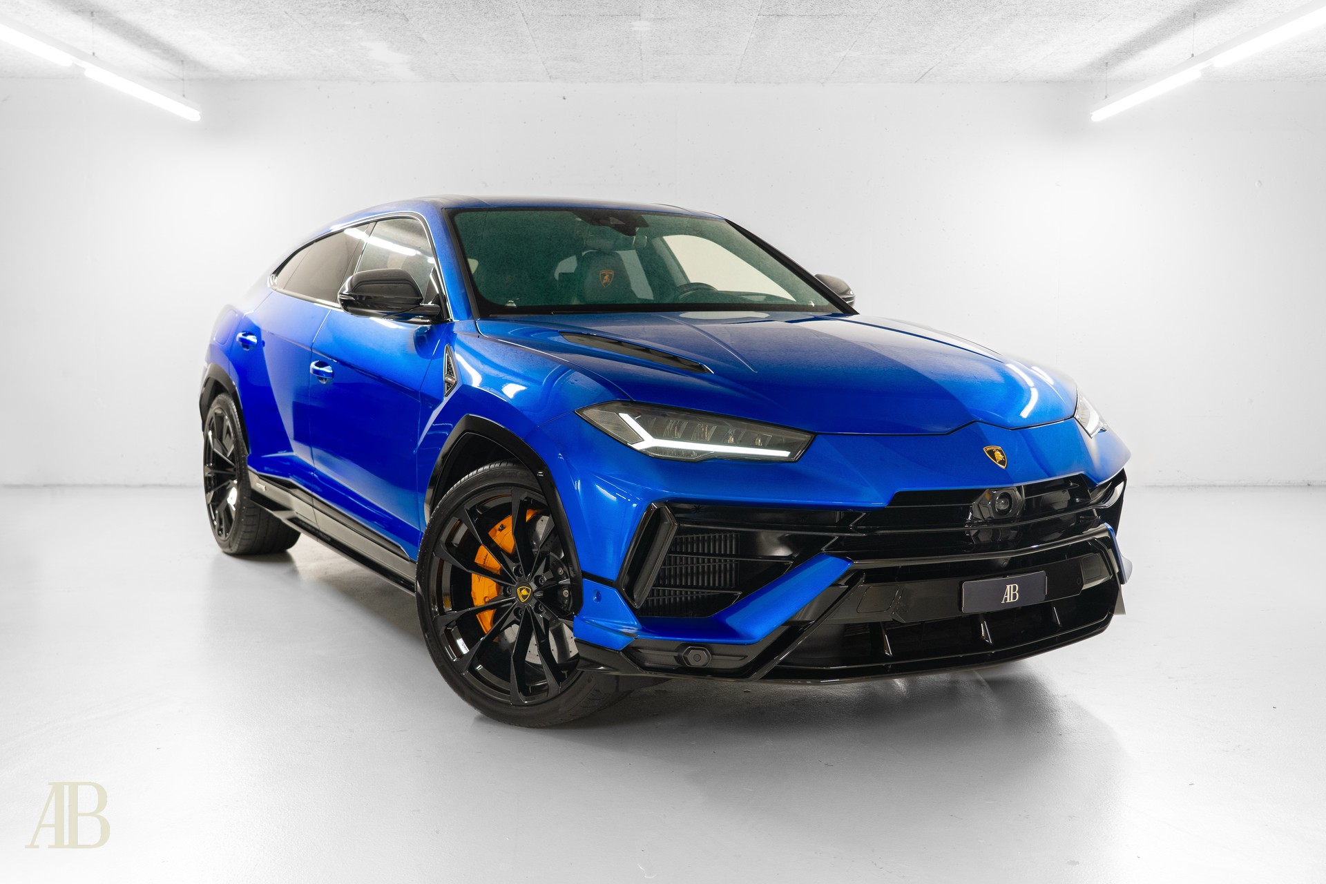 LAMBORGHINI Urus S mit Werksgarantie und Gratis Service / NP: CHF 403`200.-