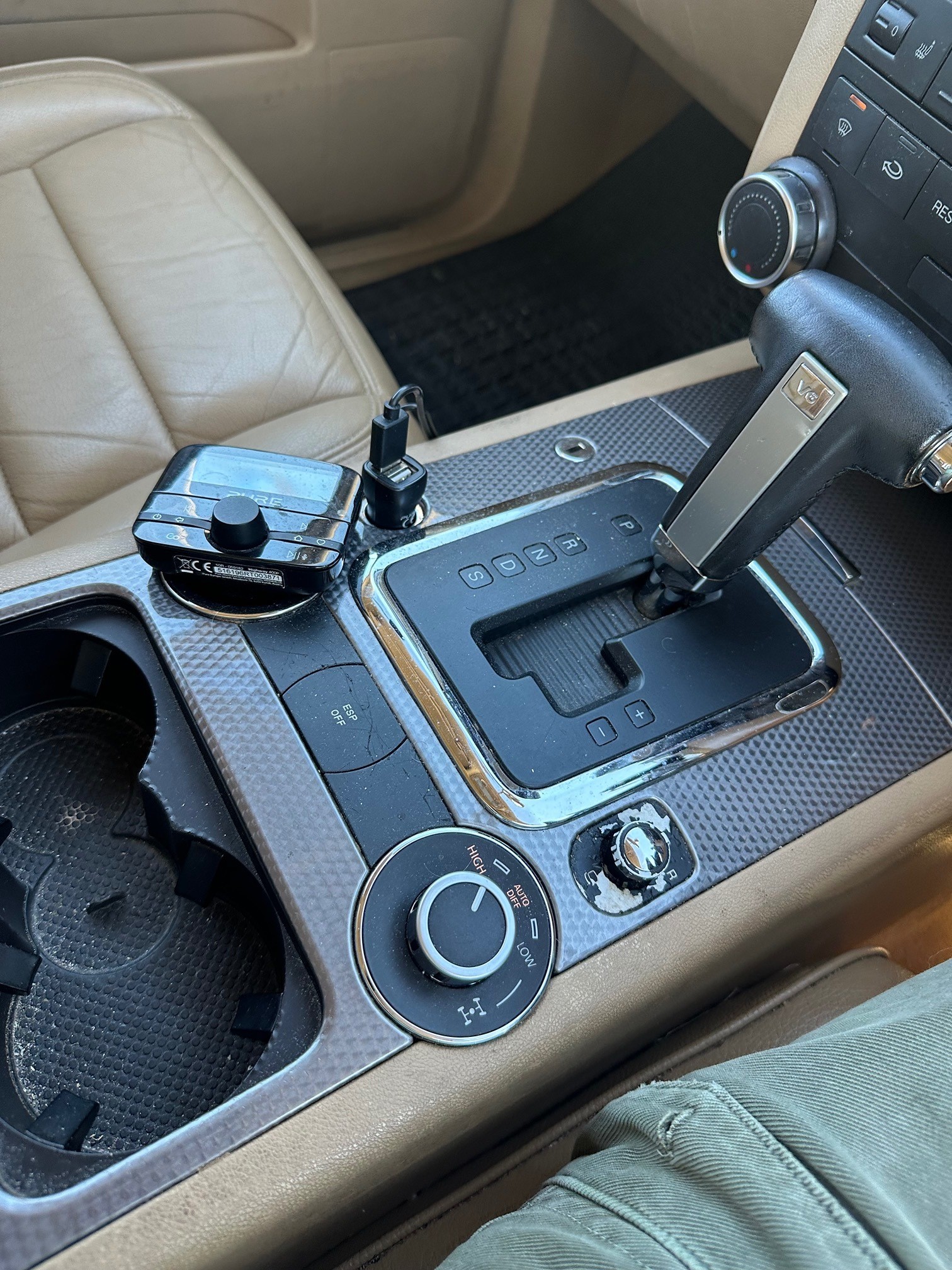 VW Touareg 3.2 V6-image-8