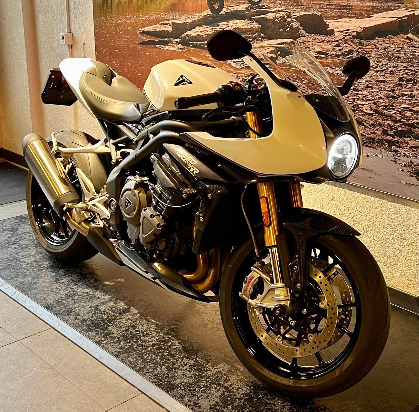 TRIUMPH Speed Triple RR-image-1