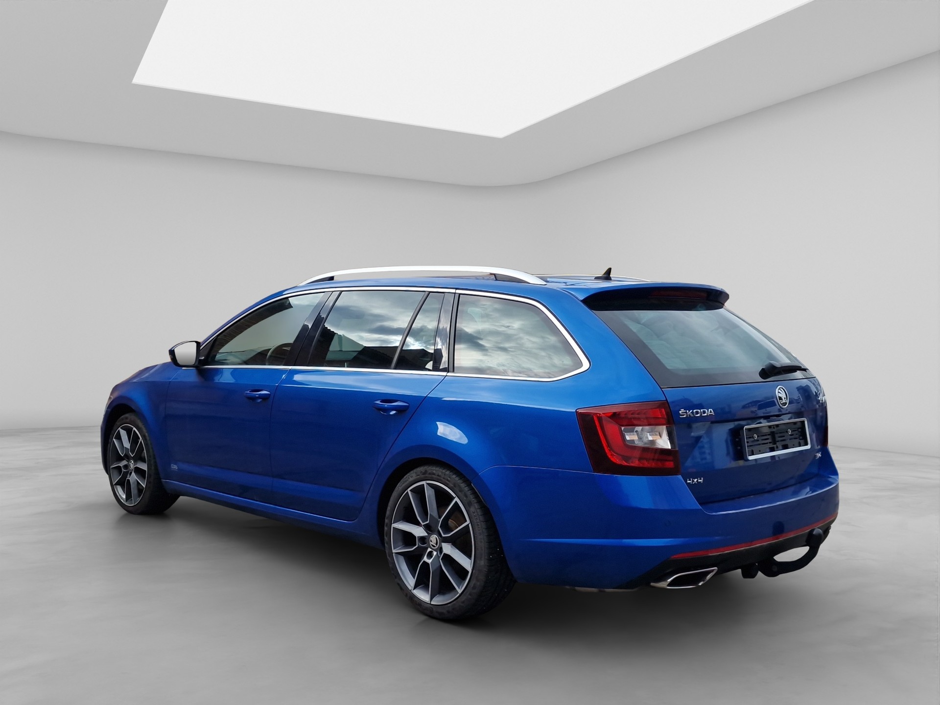 SKODA Octavia Combi 2.0 TDI RS 4x4 DSG-image-3