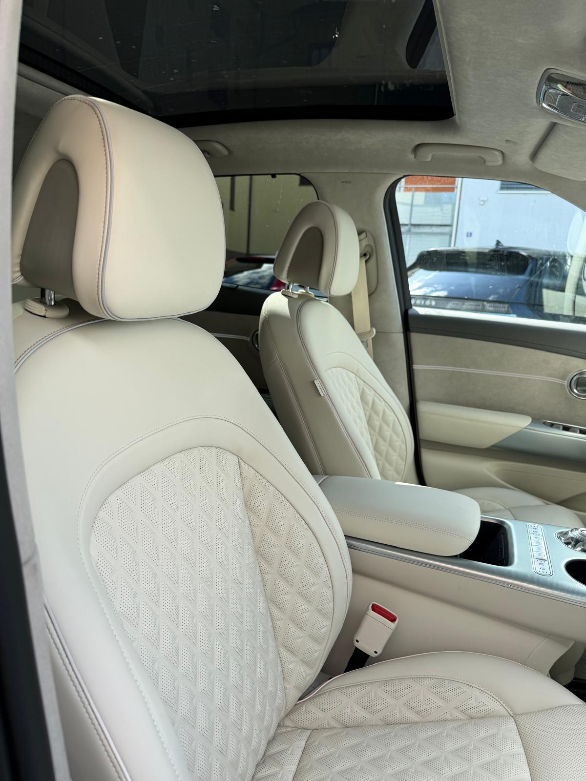 GENESIS GV60 Dual Motor Sport AWD-image-14