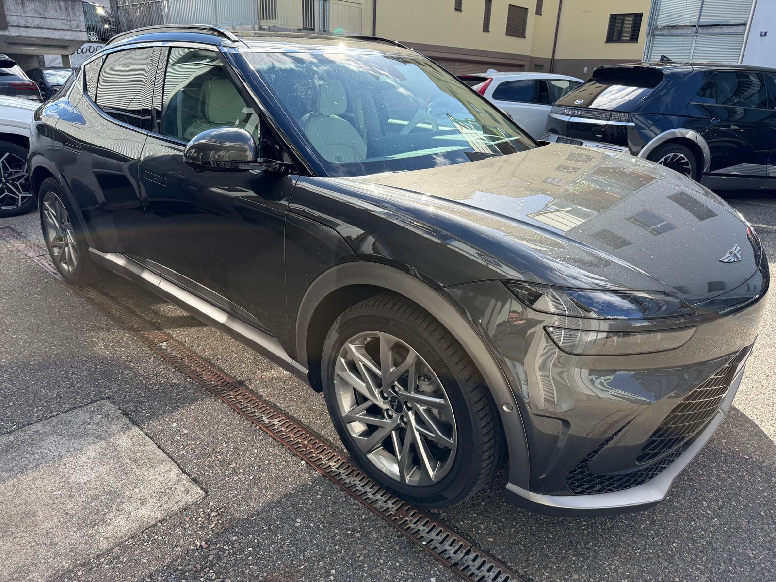 GENESIS GV60 Dual Motor Sport AWD-image-5
