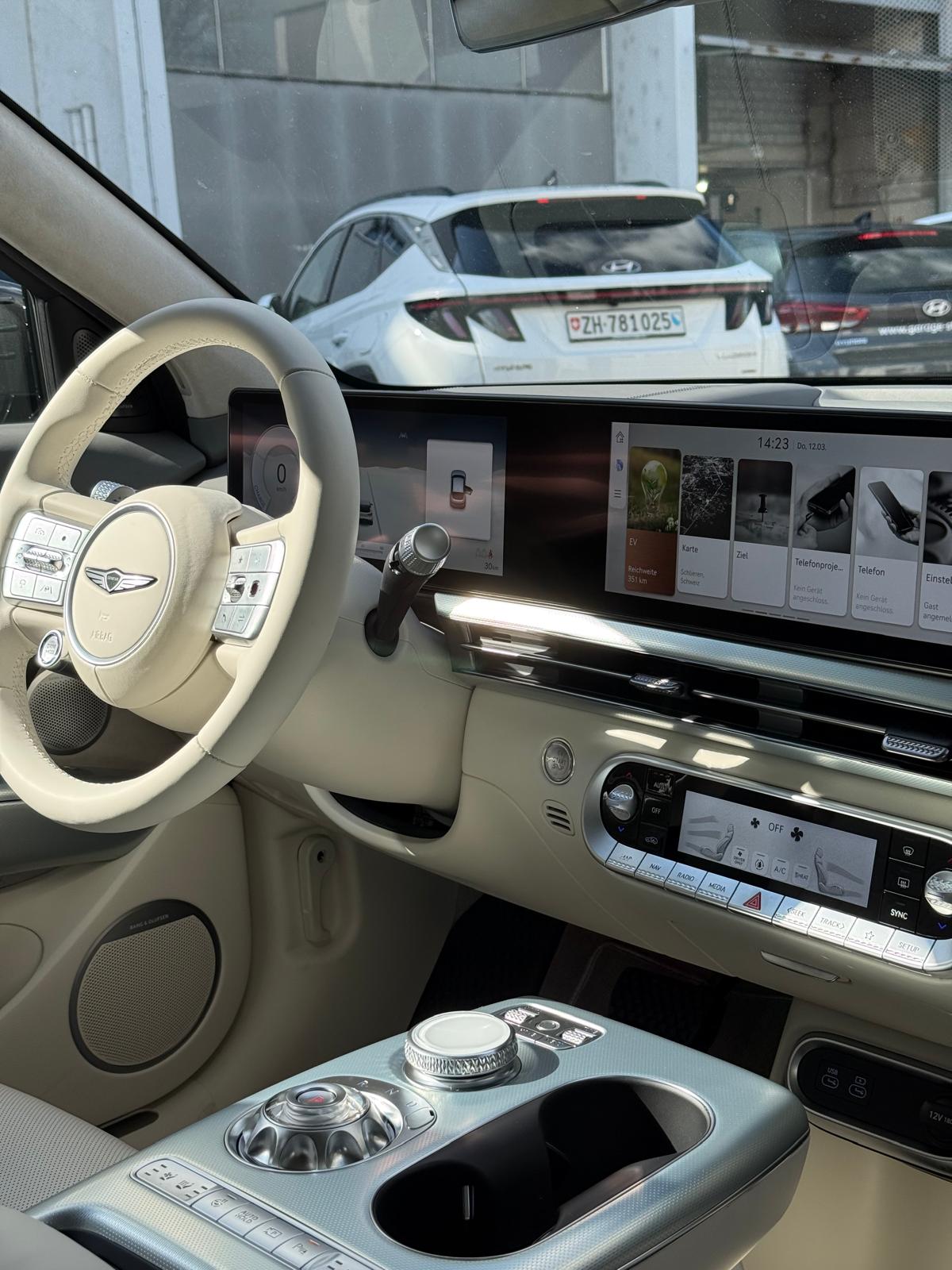 GENESIS GV60 Dual Motor Sport AWD-image-11