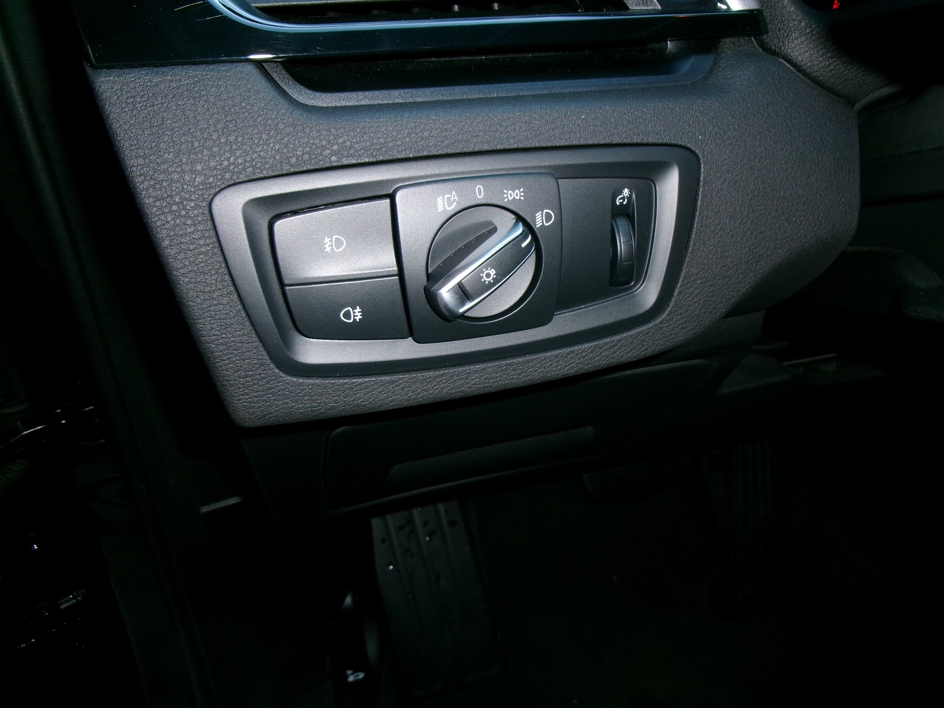 BMW X1 xDrive 18d Travel Edition Steptronic-image-7