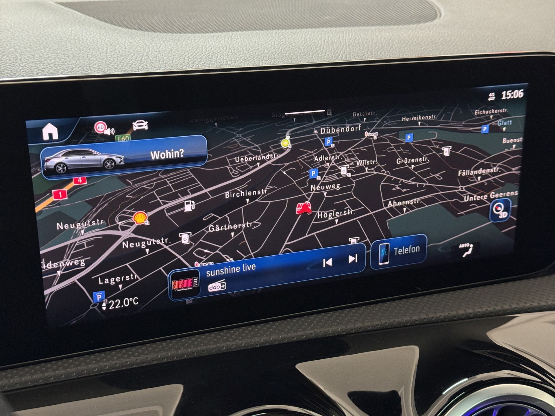 MERCEDES-BENZ A 180 7G-DCT AMG Line Night Star "Pano-Burmester-360°Kamera"-image-16