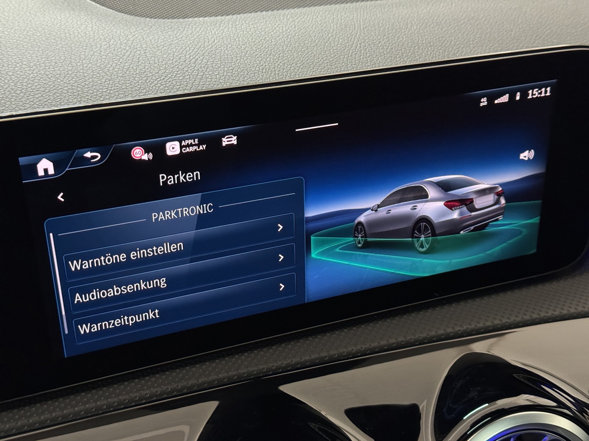 MERCEDES-BENZ A 180 7G-DCT AMG Line Night Star "Pano-Burmester-360°Kamera"-image-23