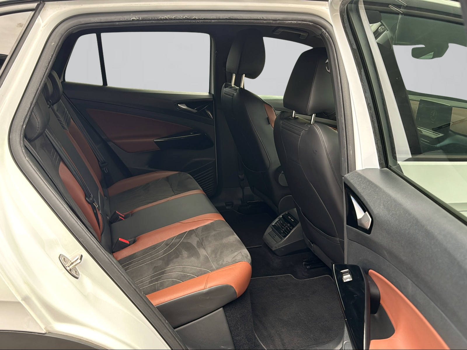 VW ID.4 Pro Performance 77 kWh Business-image-12