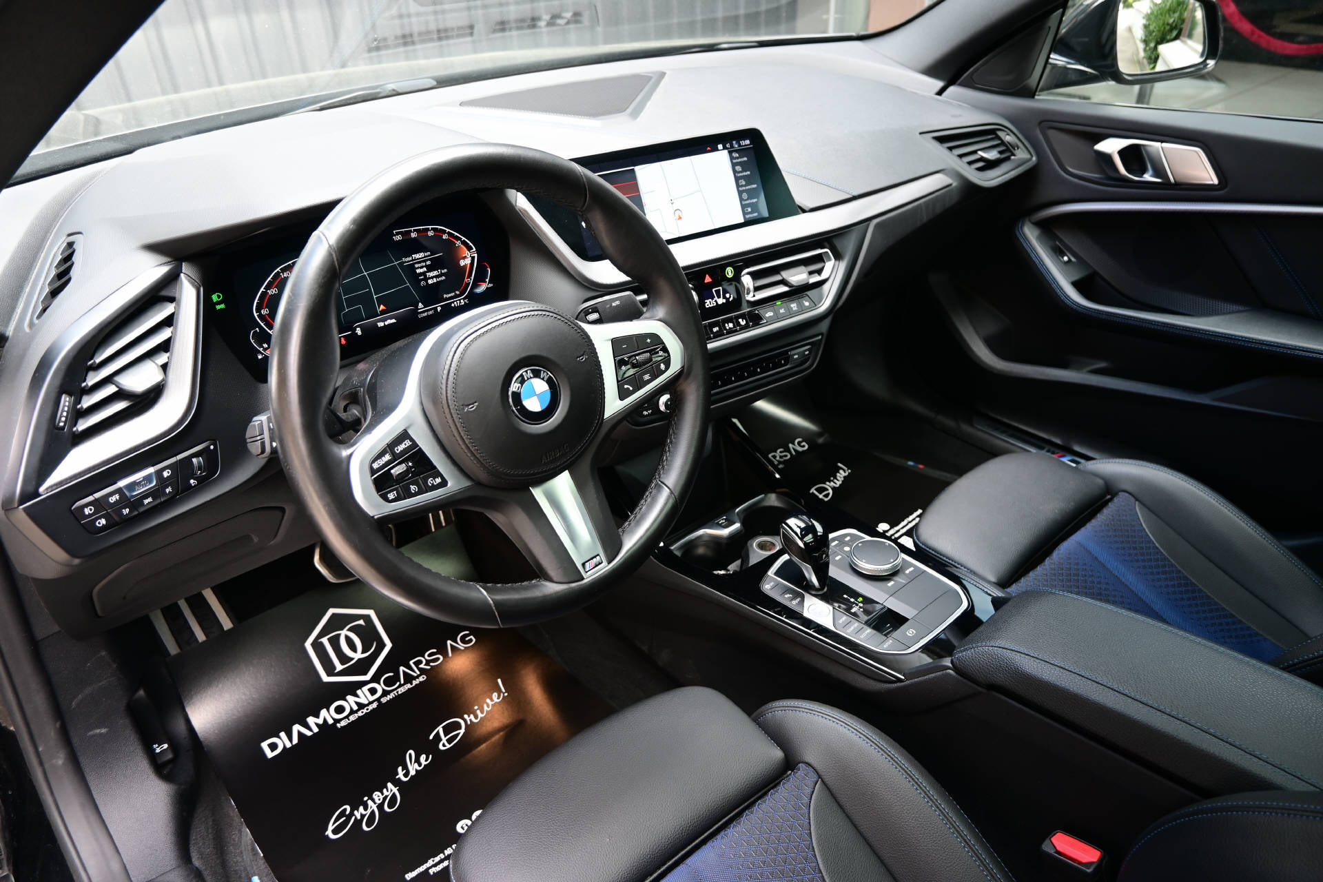 BMW 218i Gran Coupé M-Sport *Panoramadach*-image-8