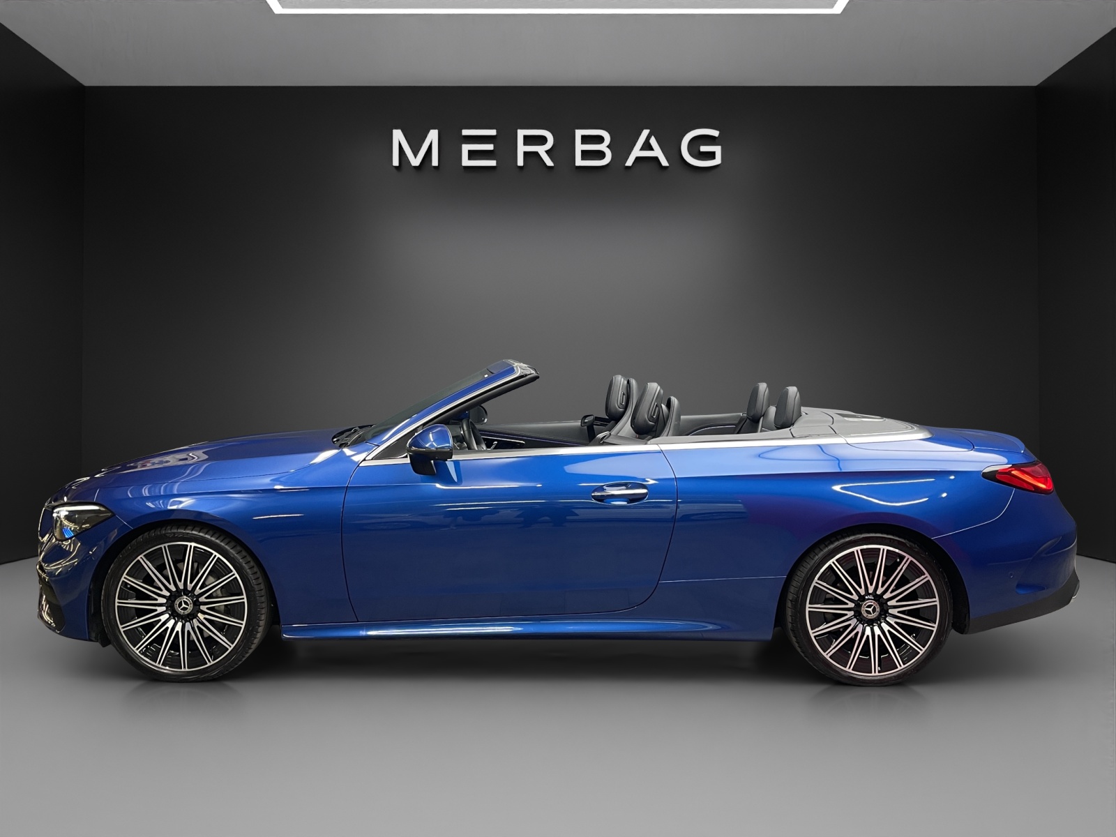 MERCEDES-BENZ CLE 200 Cabrio 4M-image-2