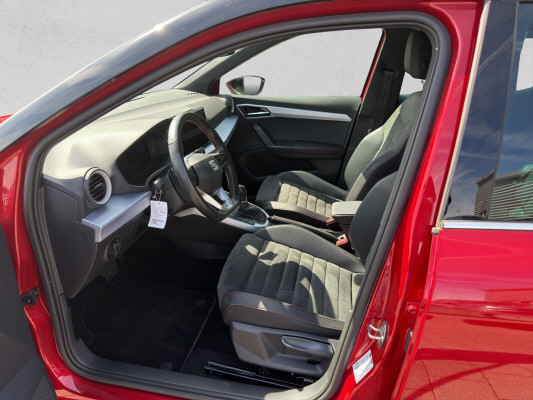 SEAT Arona 1.0 TSI Hola FR DSG-image-9