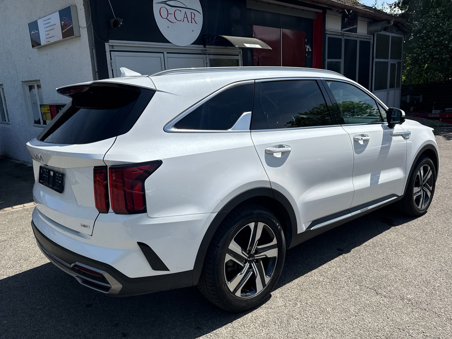 KIA Sorento 1.6 T-GDi HEV Style-image-4