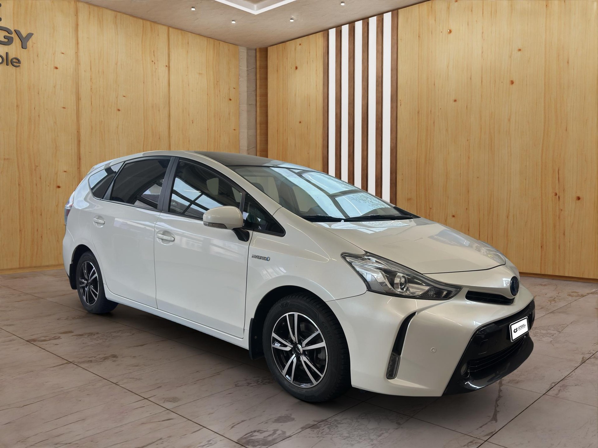 TOYOTA Prius+ Wagon 1.8 VVTi HSD Style-image-6