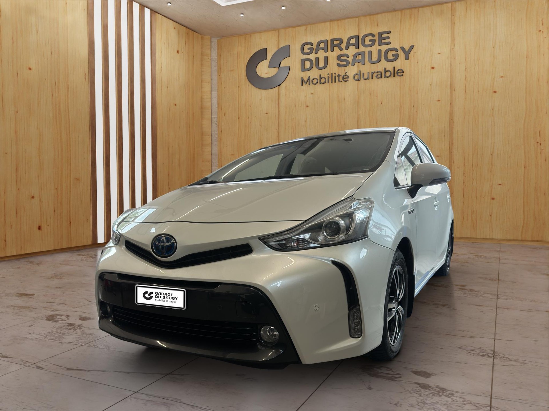 TOYOTA Prius+ Wagon 1.8 VVTi HSD Style