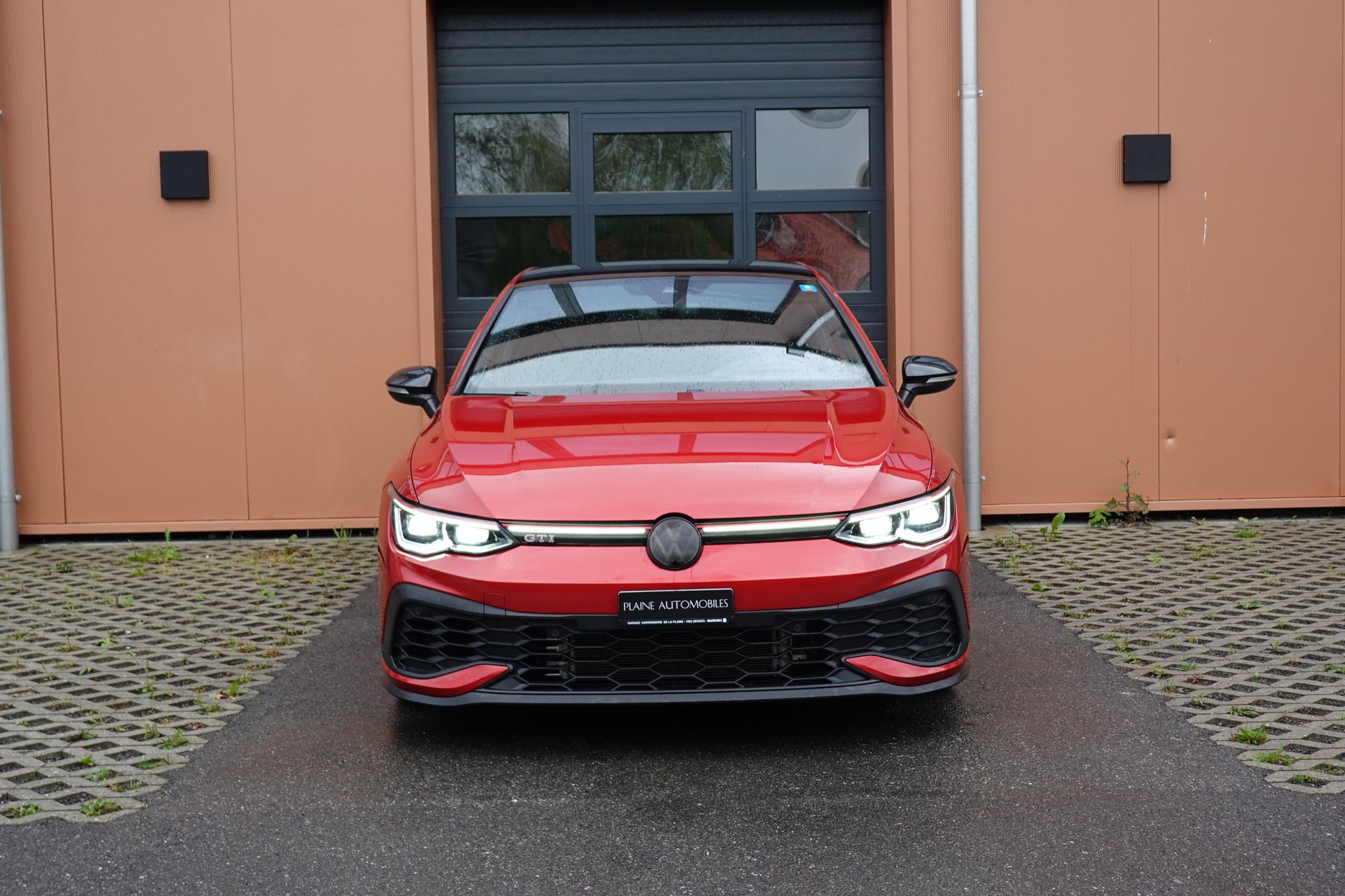 VW Golf 2.0 TSI GTI Clubsport DSG -"Jantes 19' Noir * Feux IQ Light * Sièges Chauffant * Head-up Display * Caméra + Capteurs"-image-1