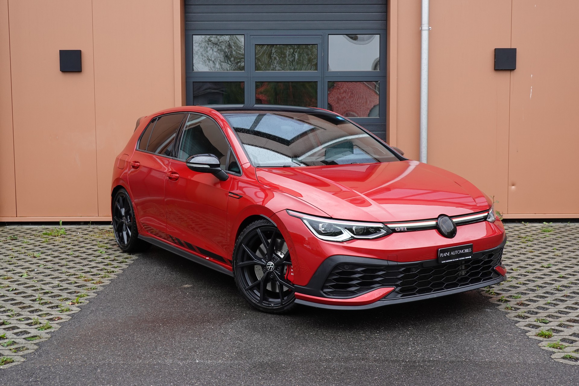VW Golf 2.0 TSI GTI Clubsport DSG -"Jantes 19' Noir * Feux IQ Light * Sièges Chauffant * Head-up Display * Caméra + Capteurs"-image-0