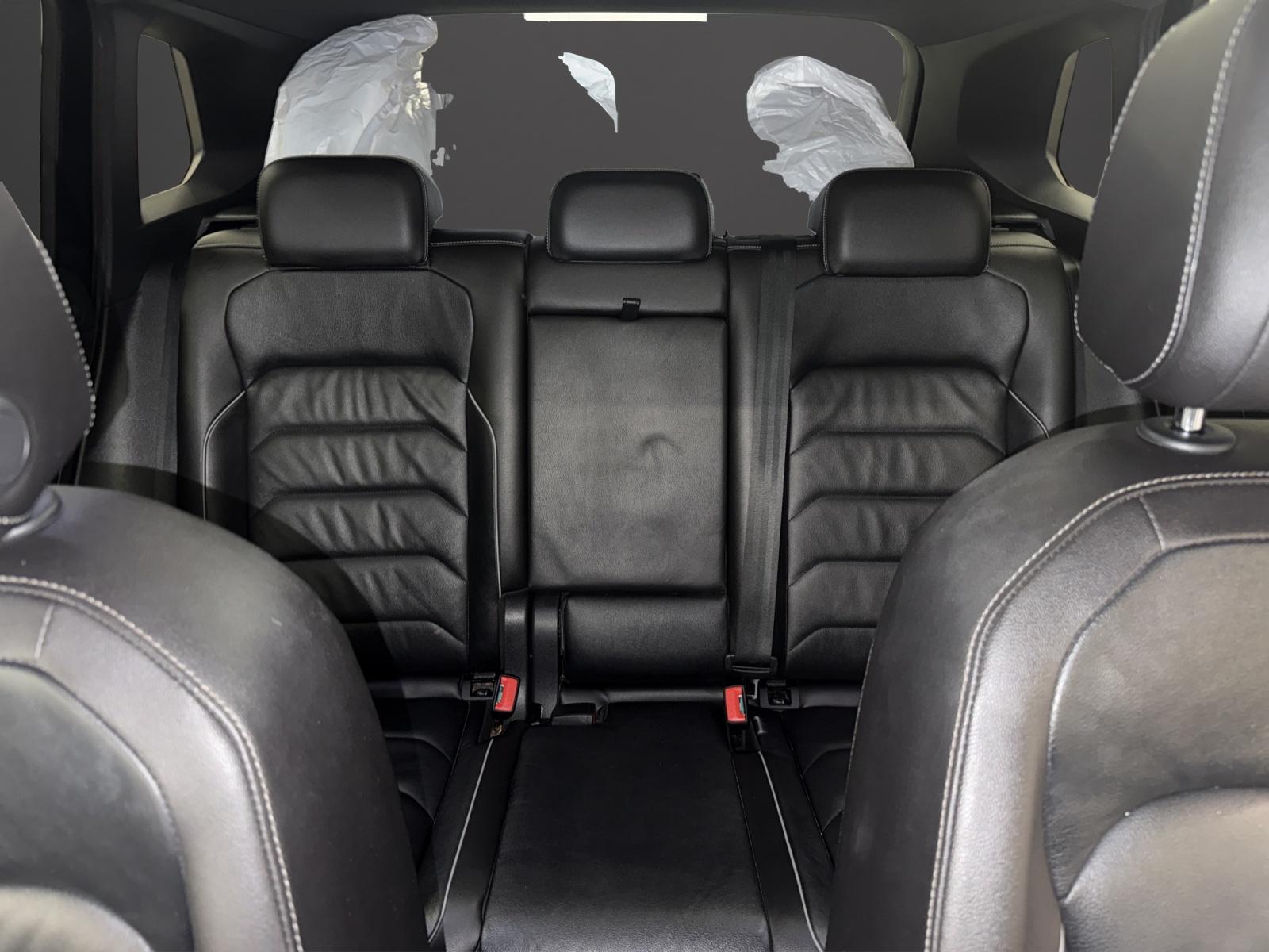 VW Tiguan 2.0 TDI SCR R-Line Highline 4Motion DSG-image-9