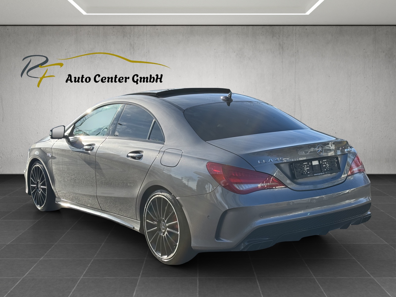 MERCEDES-BENZ CLA 45 AMG 4Matic Speedshift-image-4