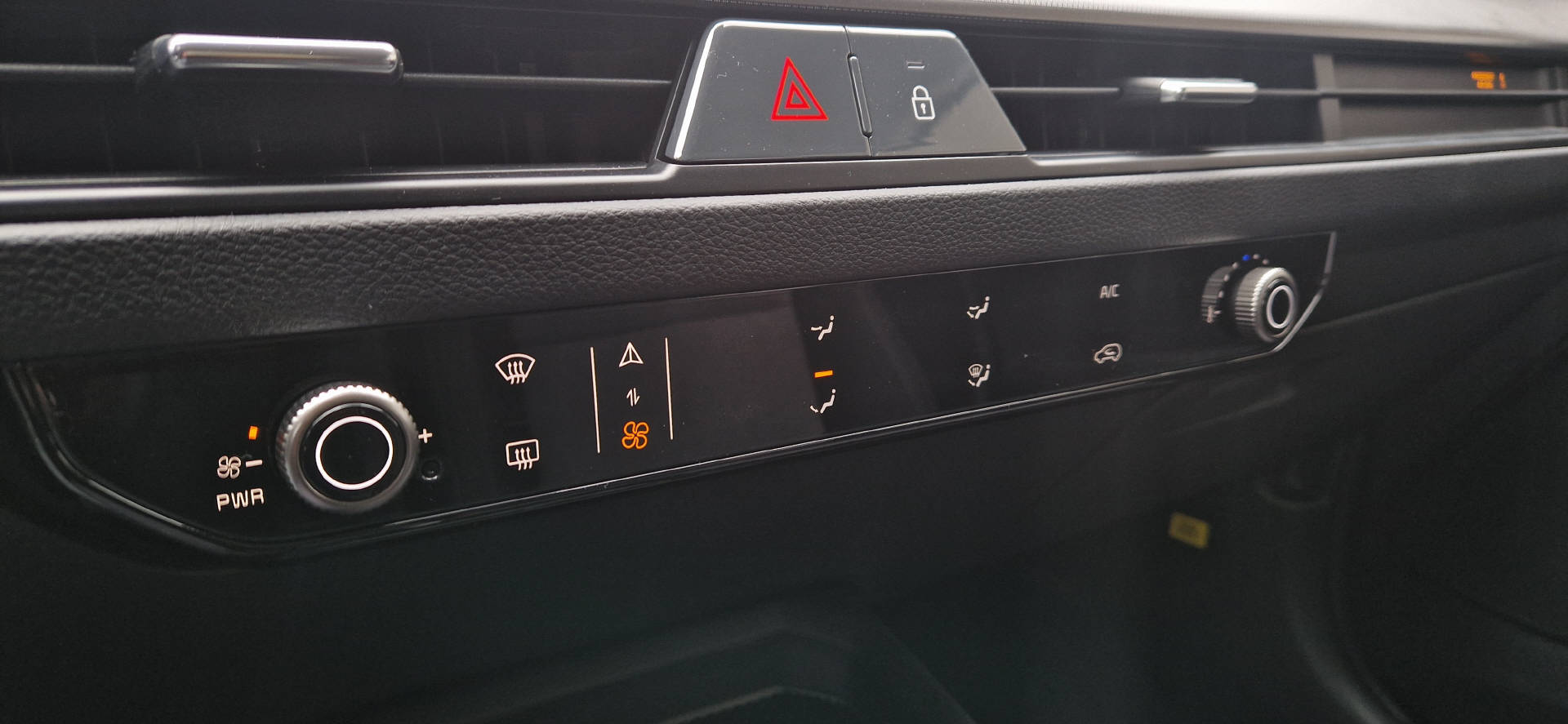 KIA Stonic 1.0 T-GDi-image-9
