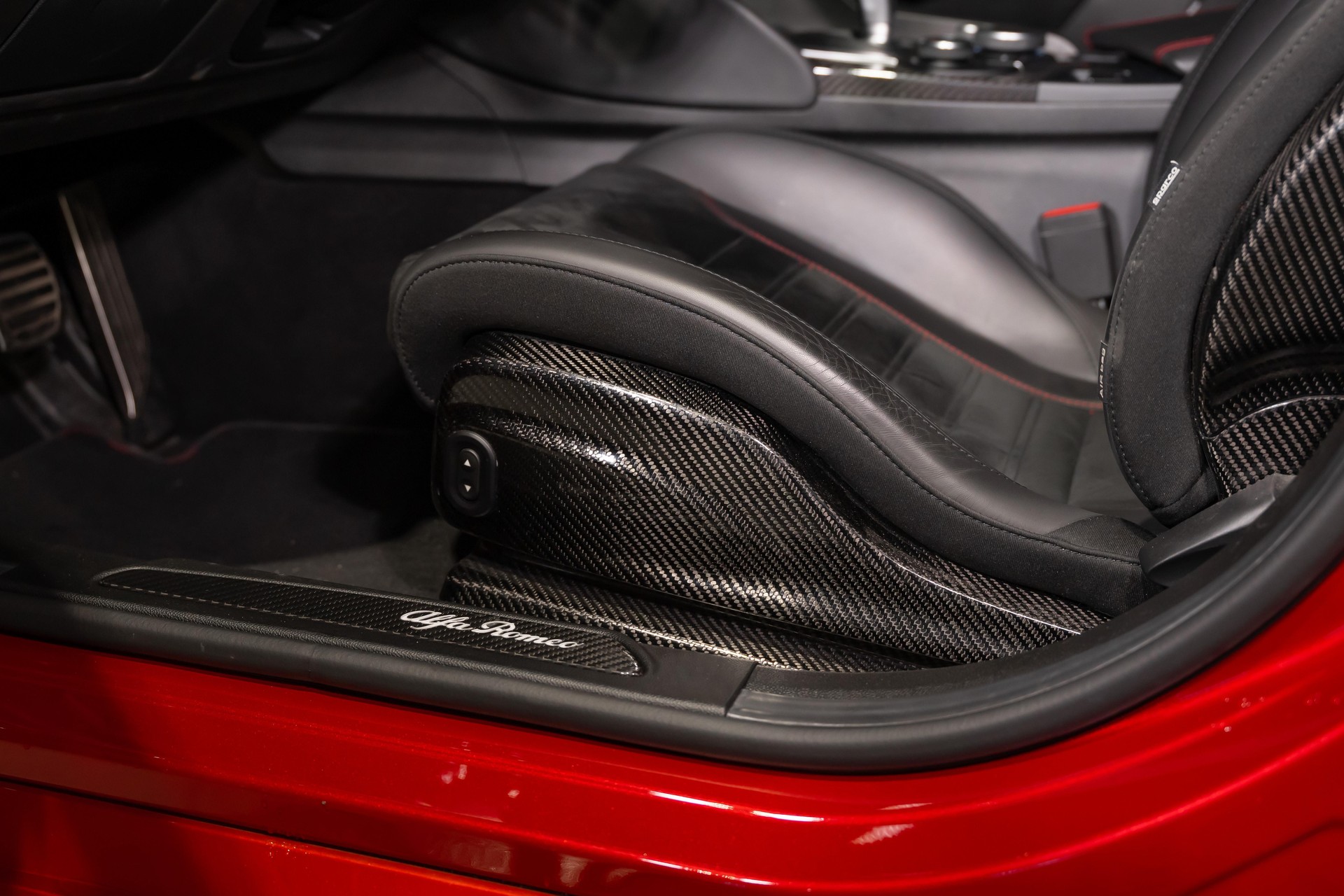 ALFA ROMEO Giulia 2.9 V6 Biturbo Quadrifoglio-image-17
