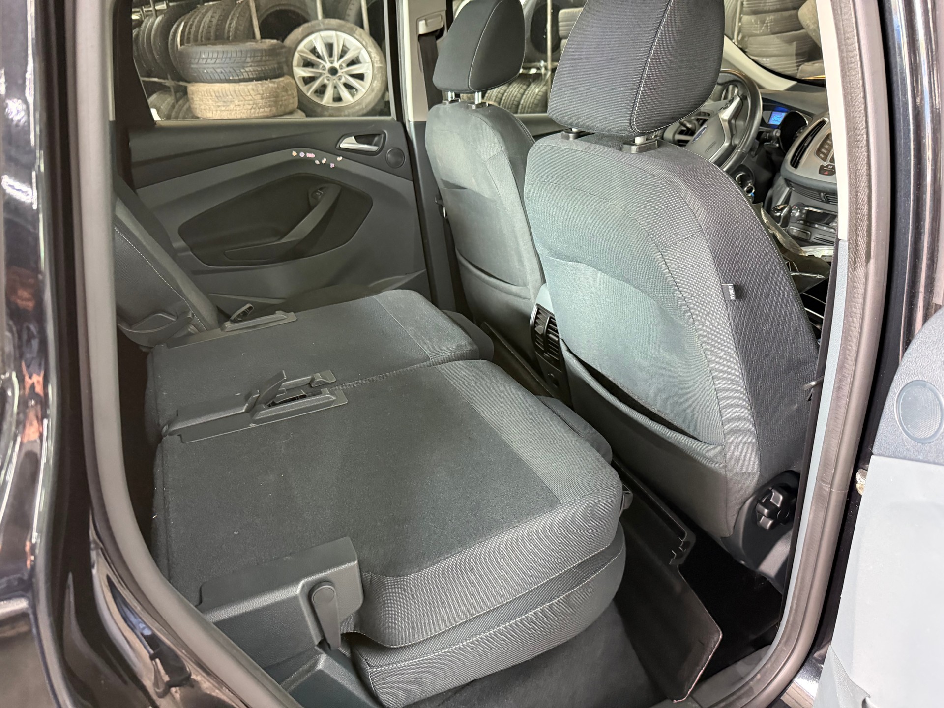 FORD C-Max 1.6 Ti-VCT Titanium-image-7