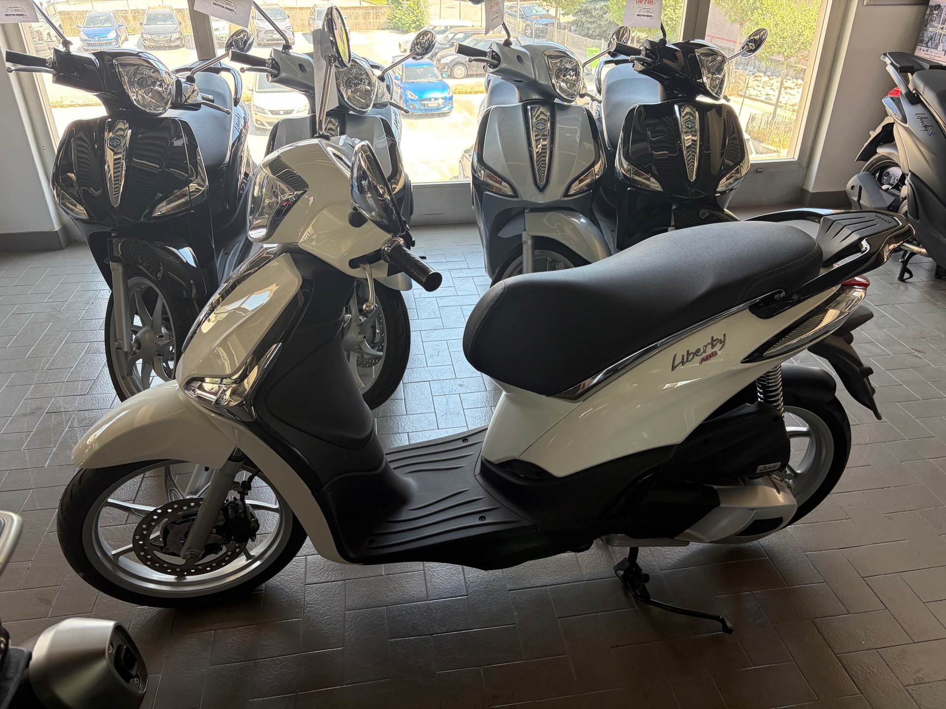 PIAGGIO Liberty 125-image-1