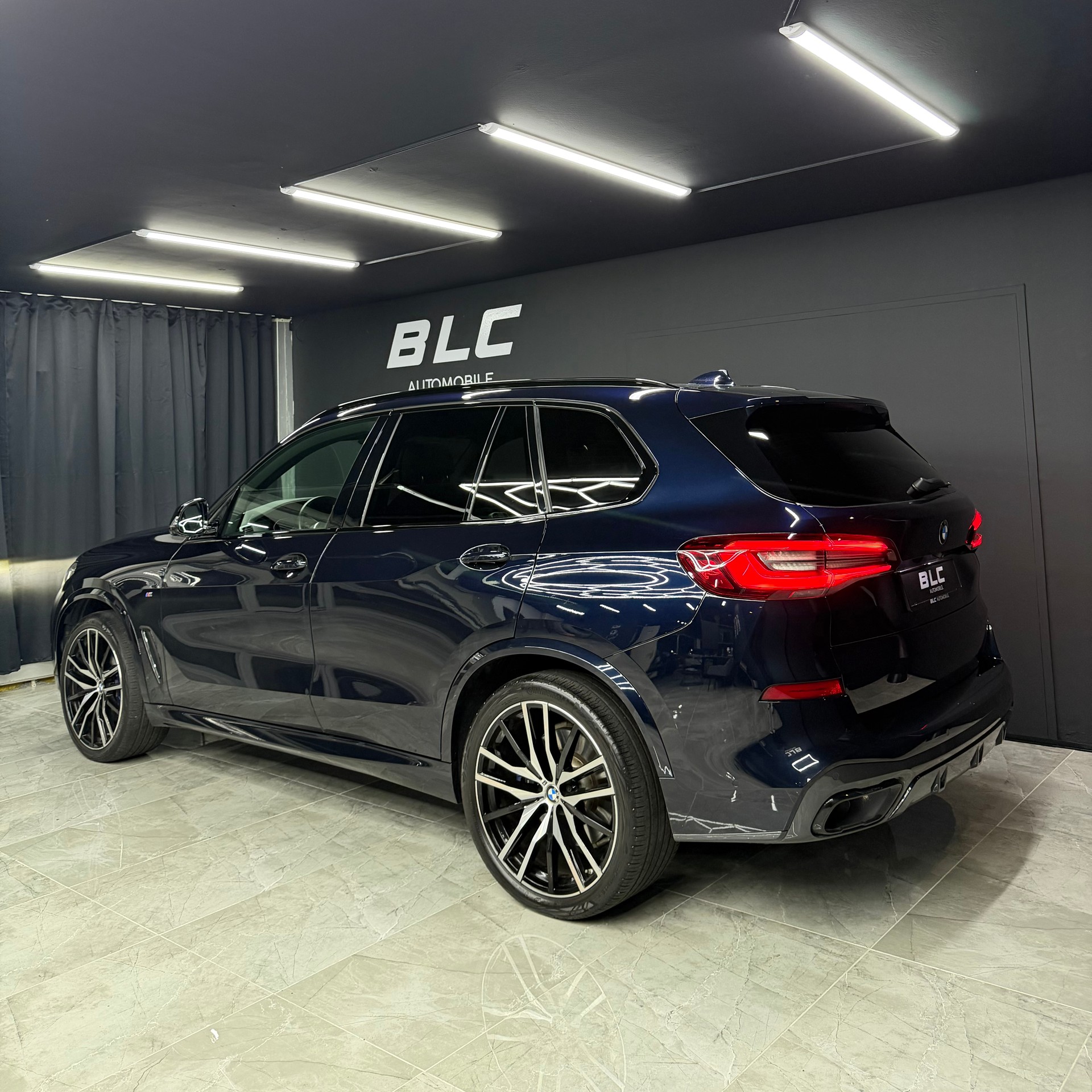 BMW X5 xDrive 48V 30d M Sport Steptronic-image-4