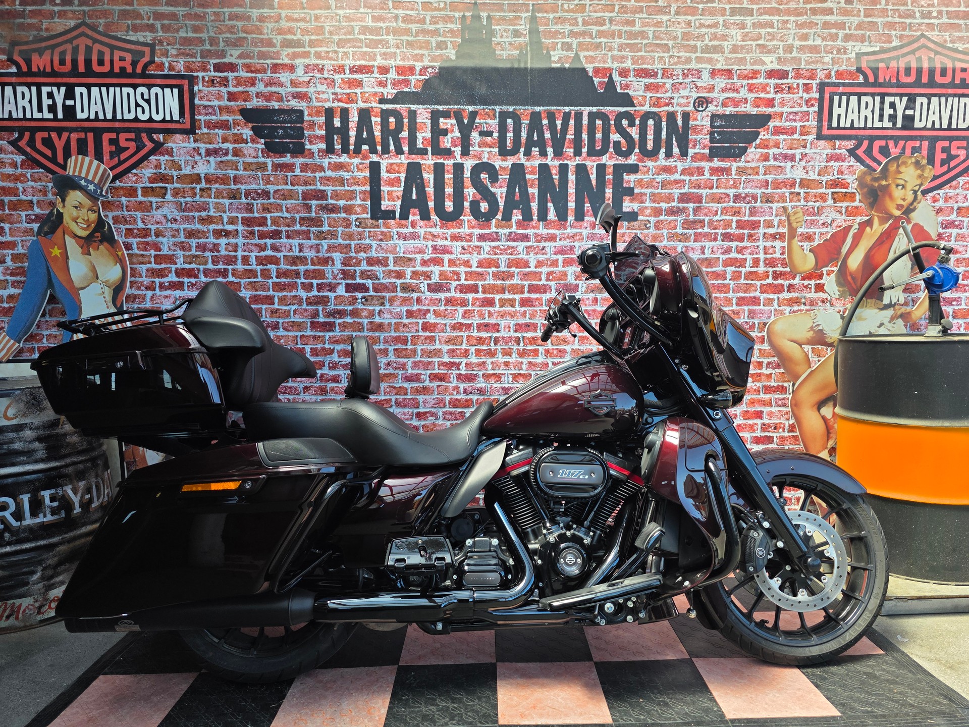 HARLEY-DAVIDSON FLHXSE Street Glide ABS CVO 117