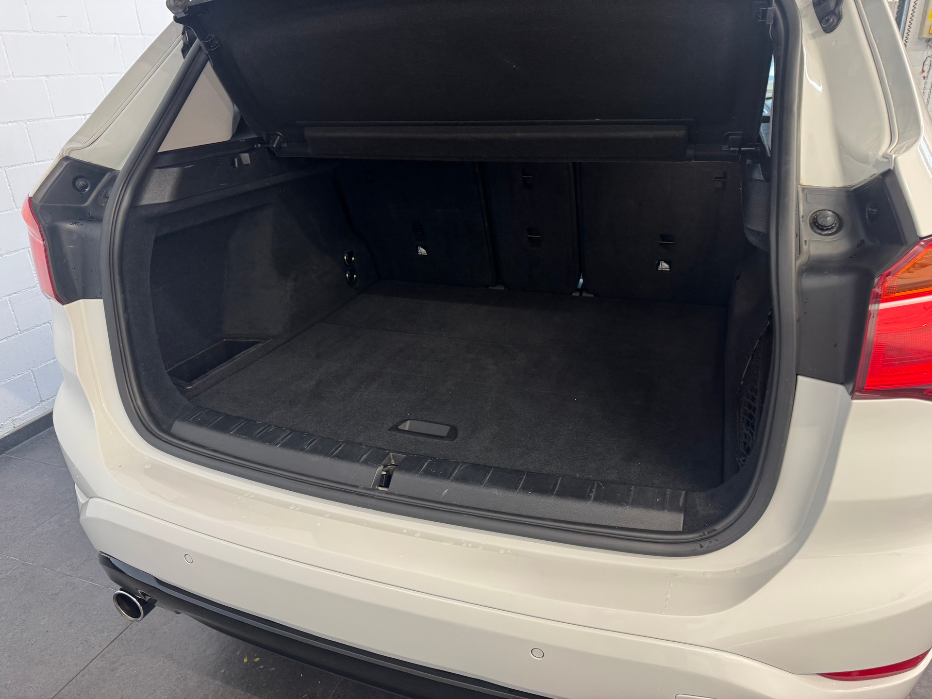 BMW X1 xDrive 18d Steptronic-image-12