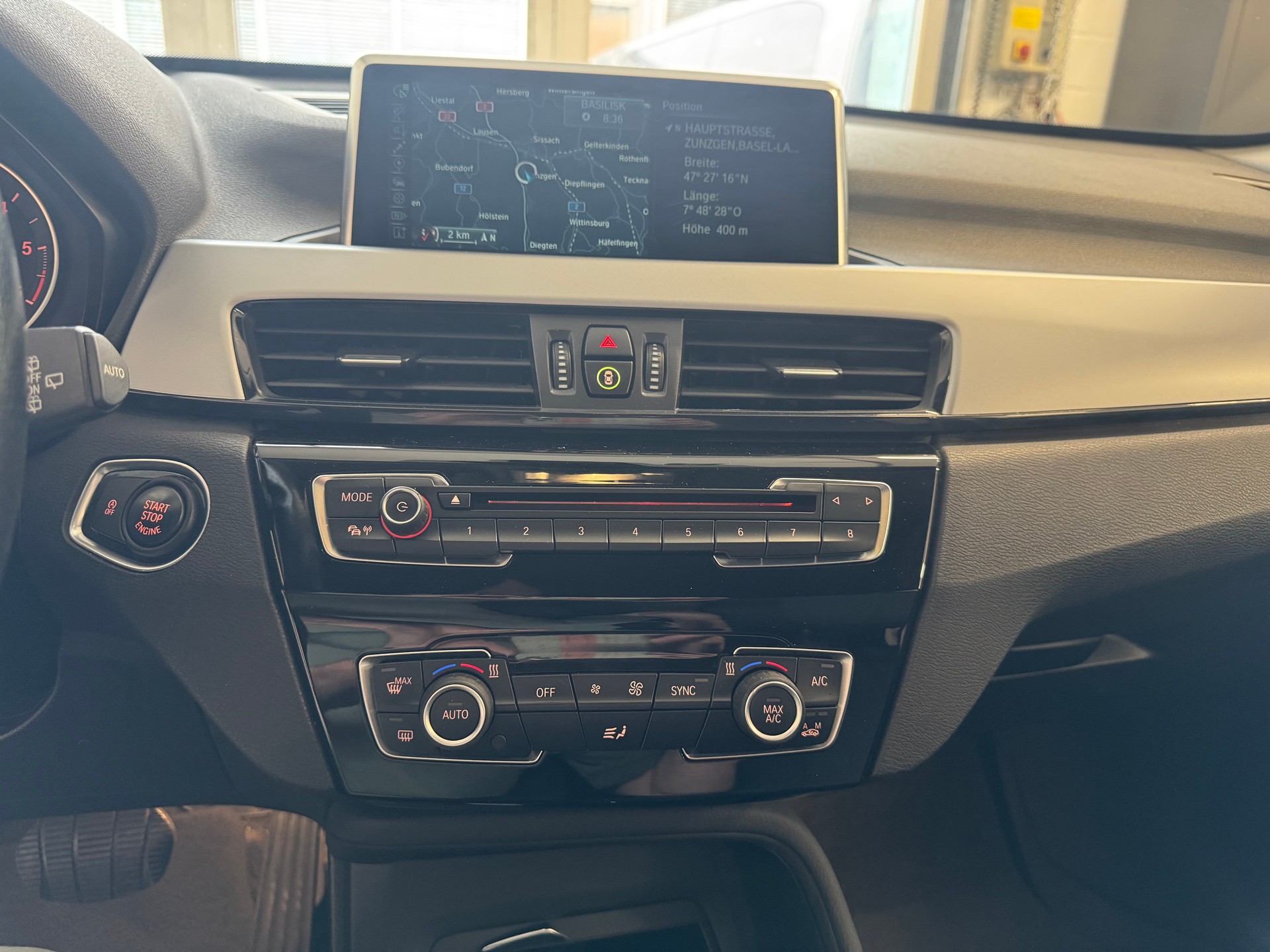 BMW X1 xDrive 18d Steptronic-image-6