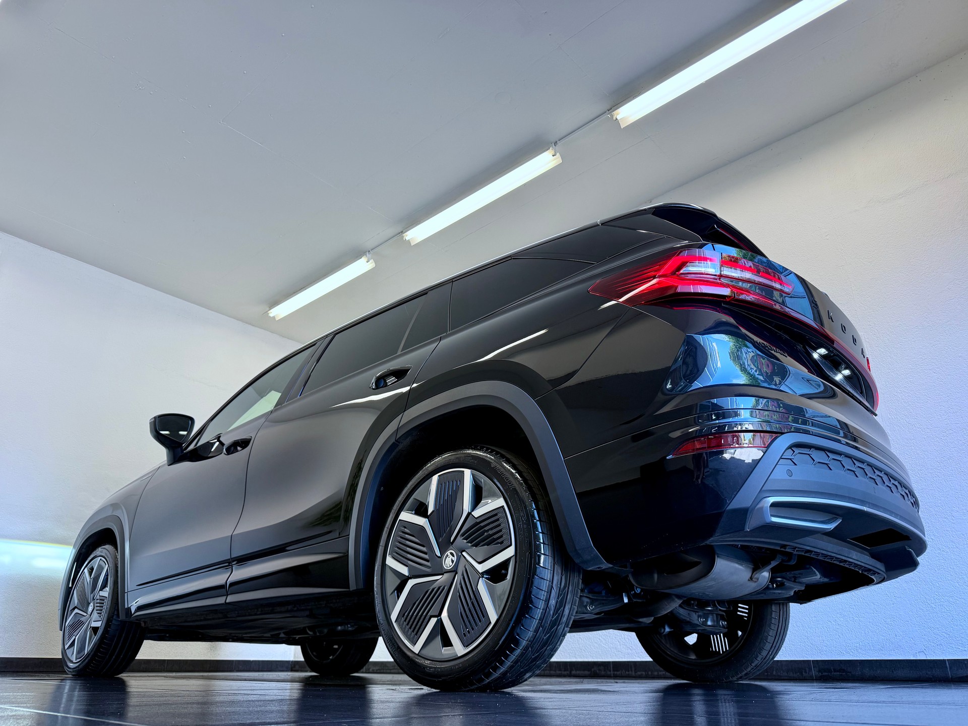 SKODA Kodiaq 2.0 TDI CR SportLine 4x4 DSG-image-10