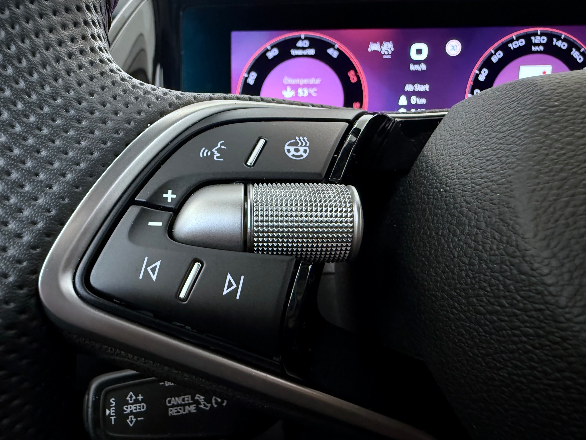 SKODA Kodiaq 2.0 TDI CR SportLine 4x4 DSG-image-27